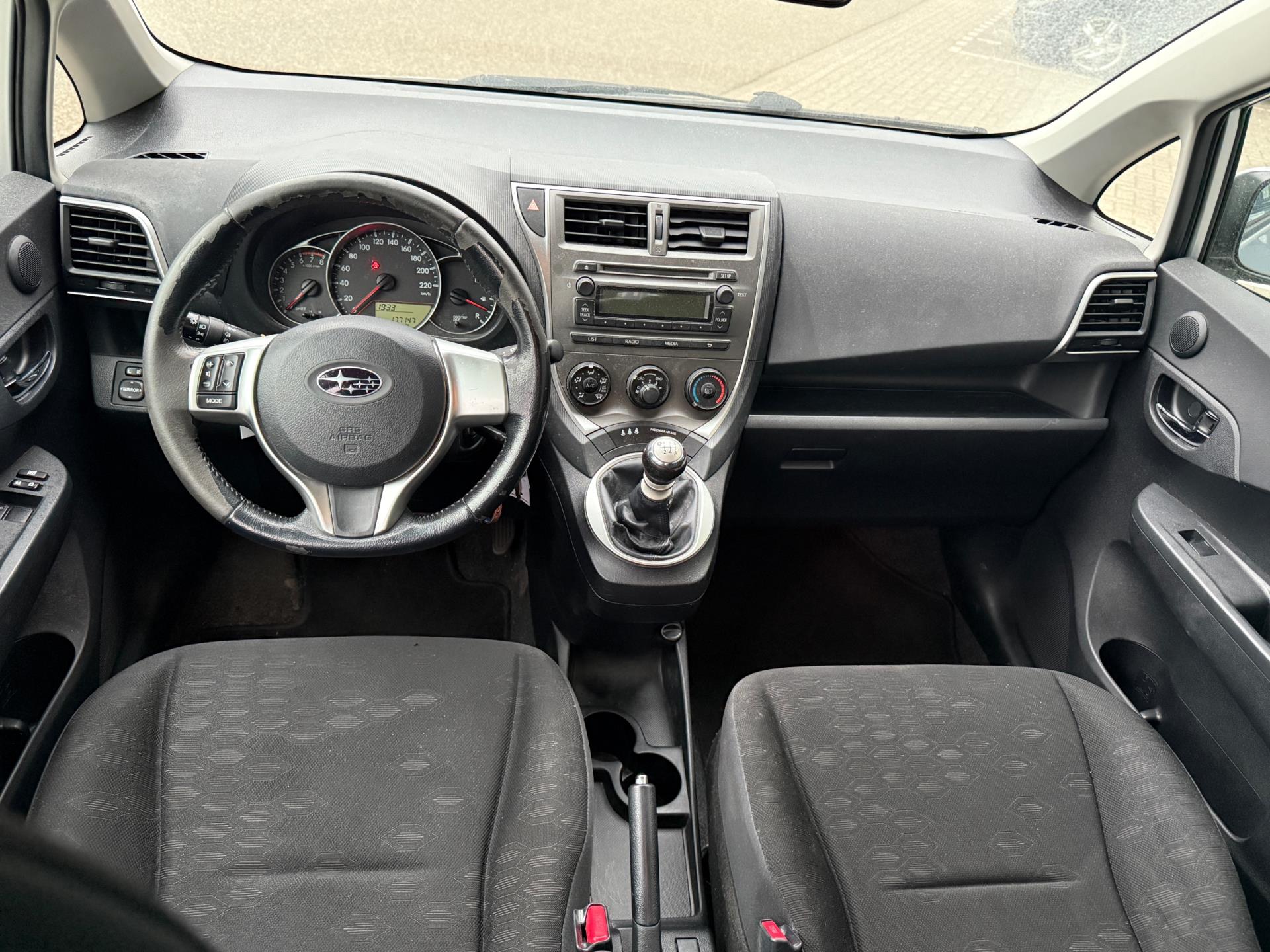 subaru-trezia-image6.jpg