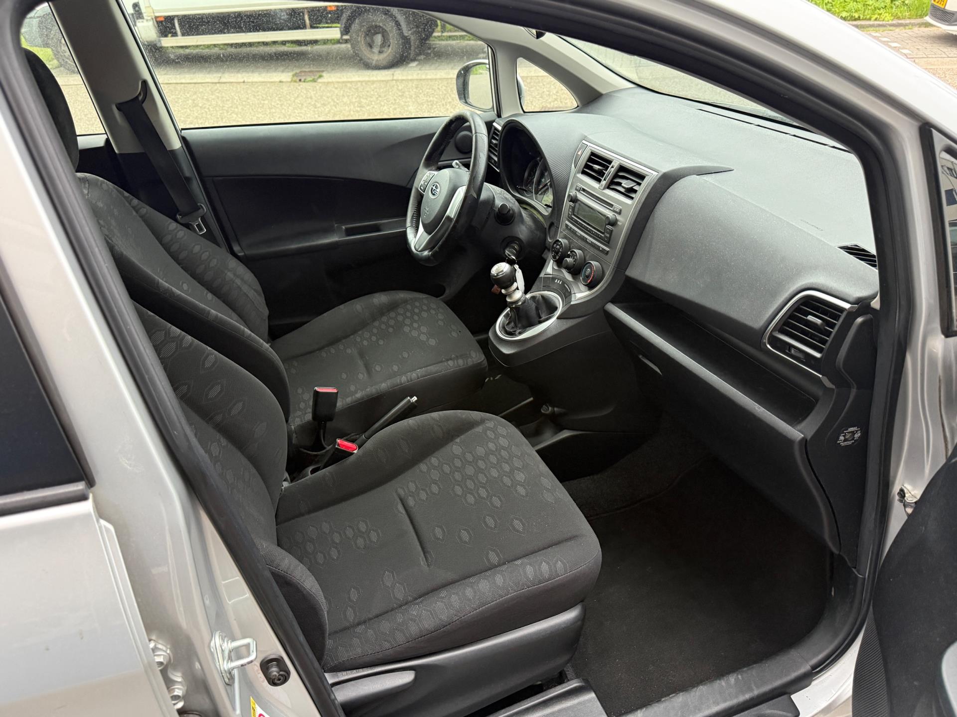 subaru-trezia-image7.jpg