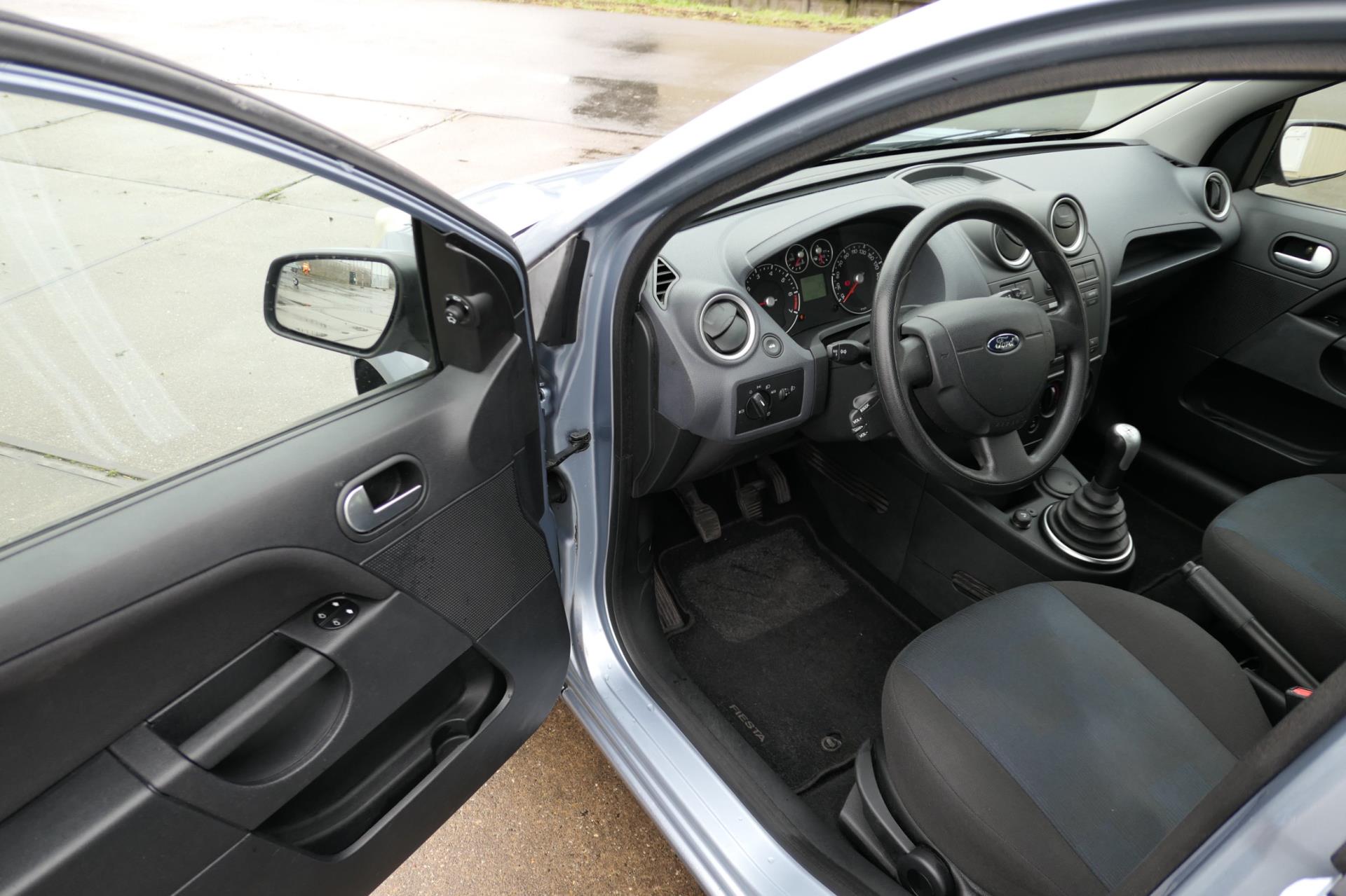ford-fiesta-image10.jpg