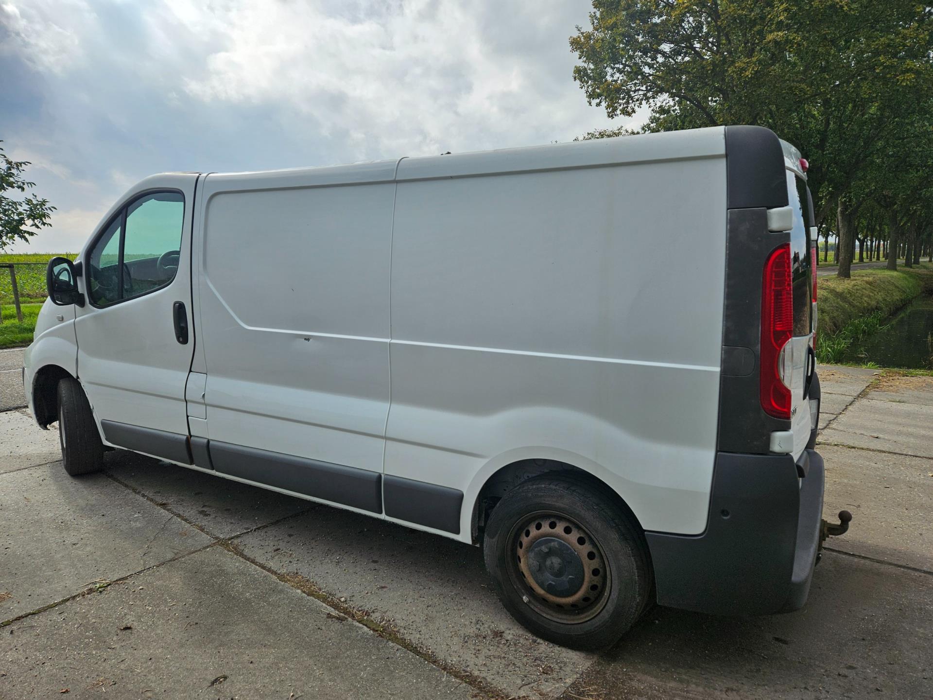 renault-trafic-image8.jpg