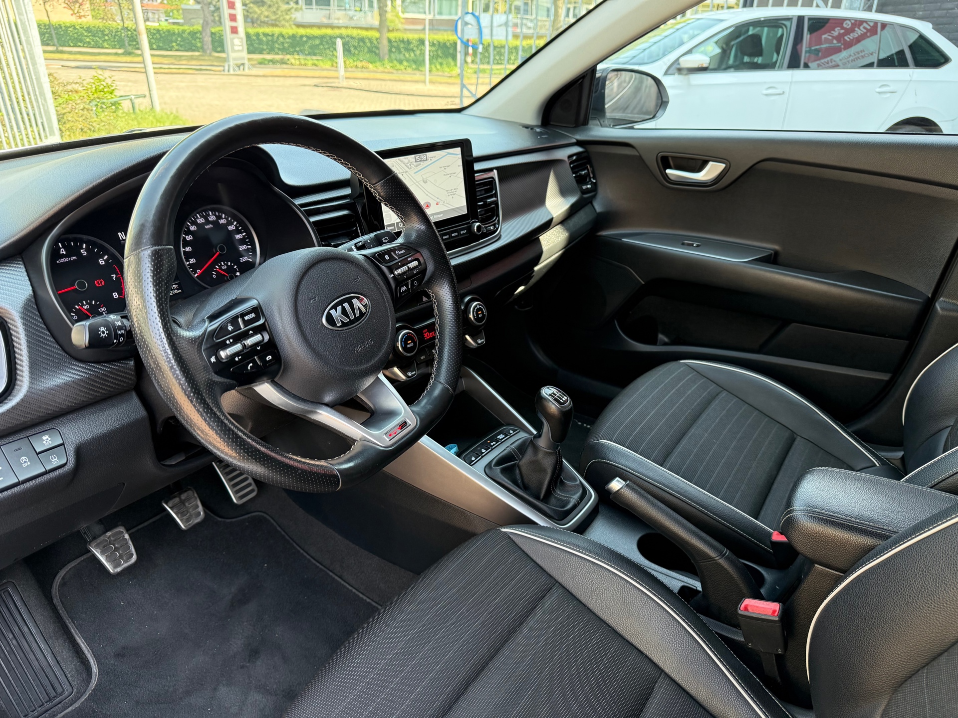 kia-rio-image7.jpg