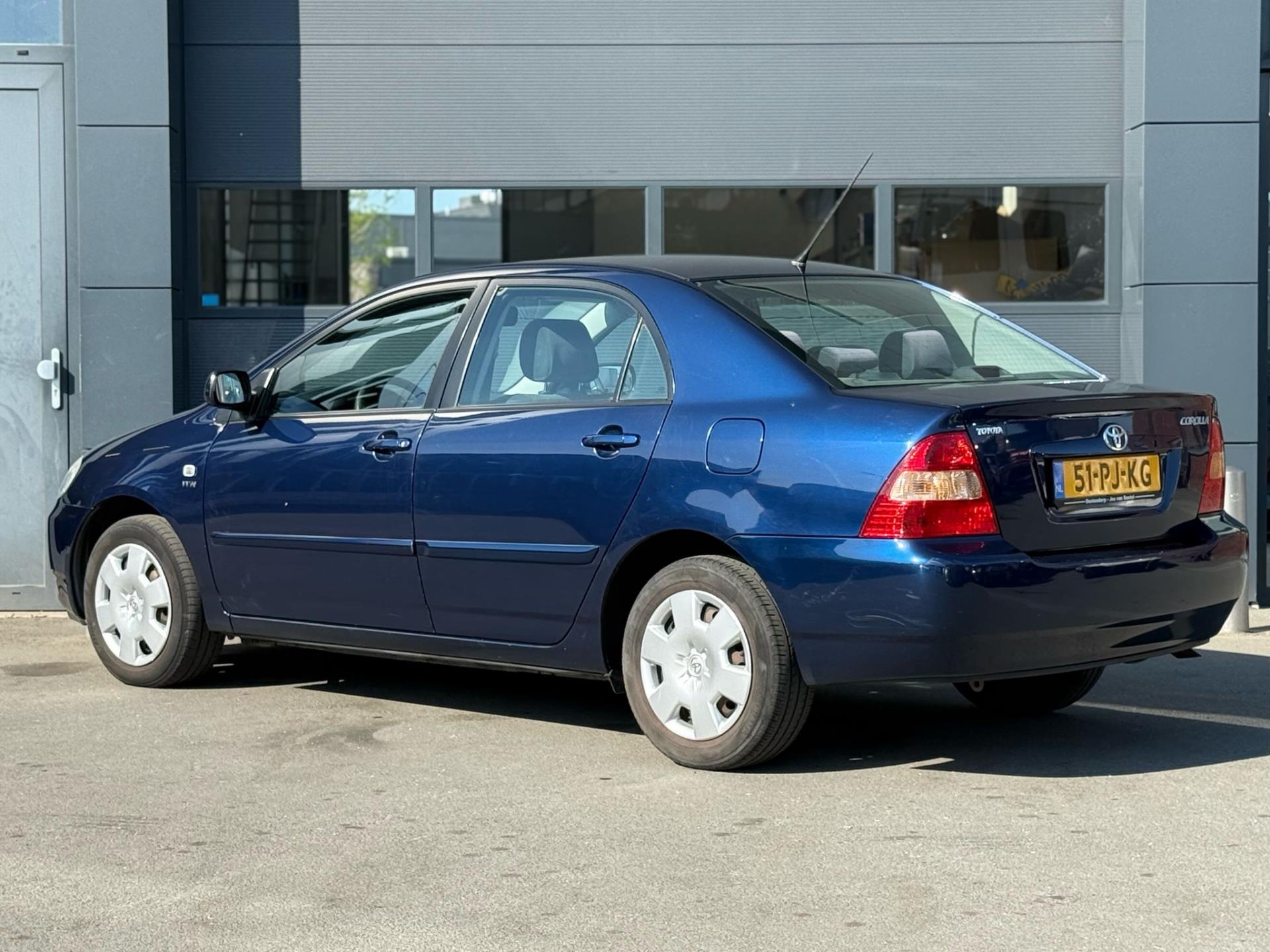 toyota-corolla-image4.jpg