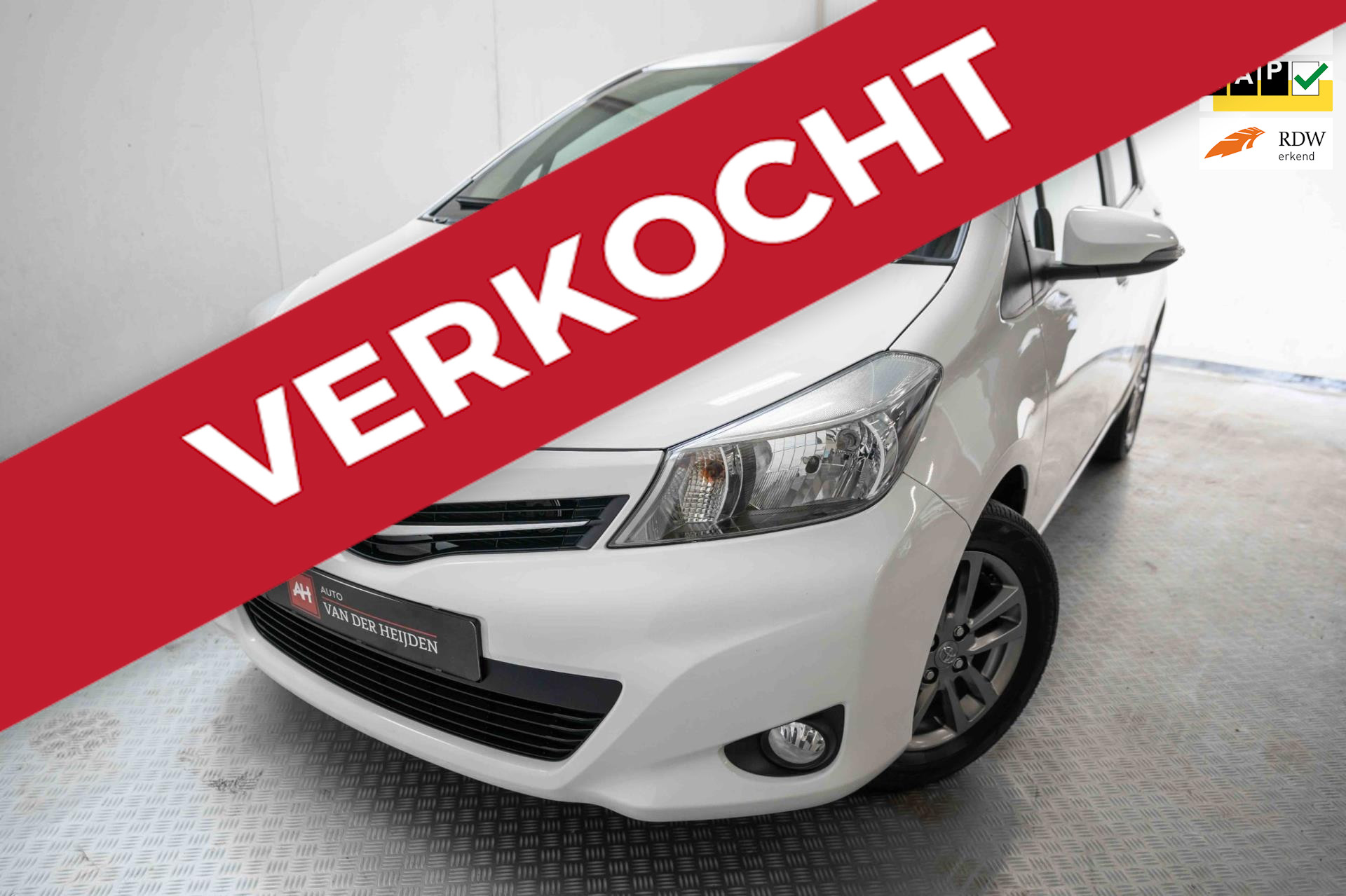 556748251/toyota-yaris-image1.jpg