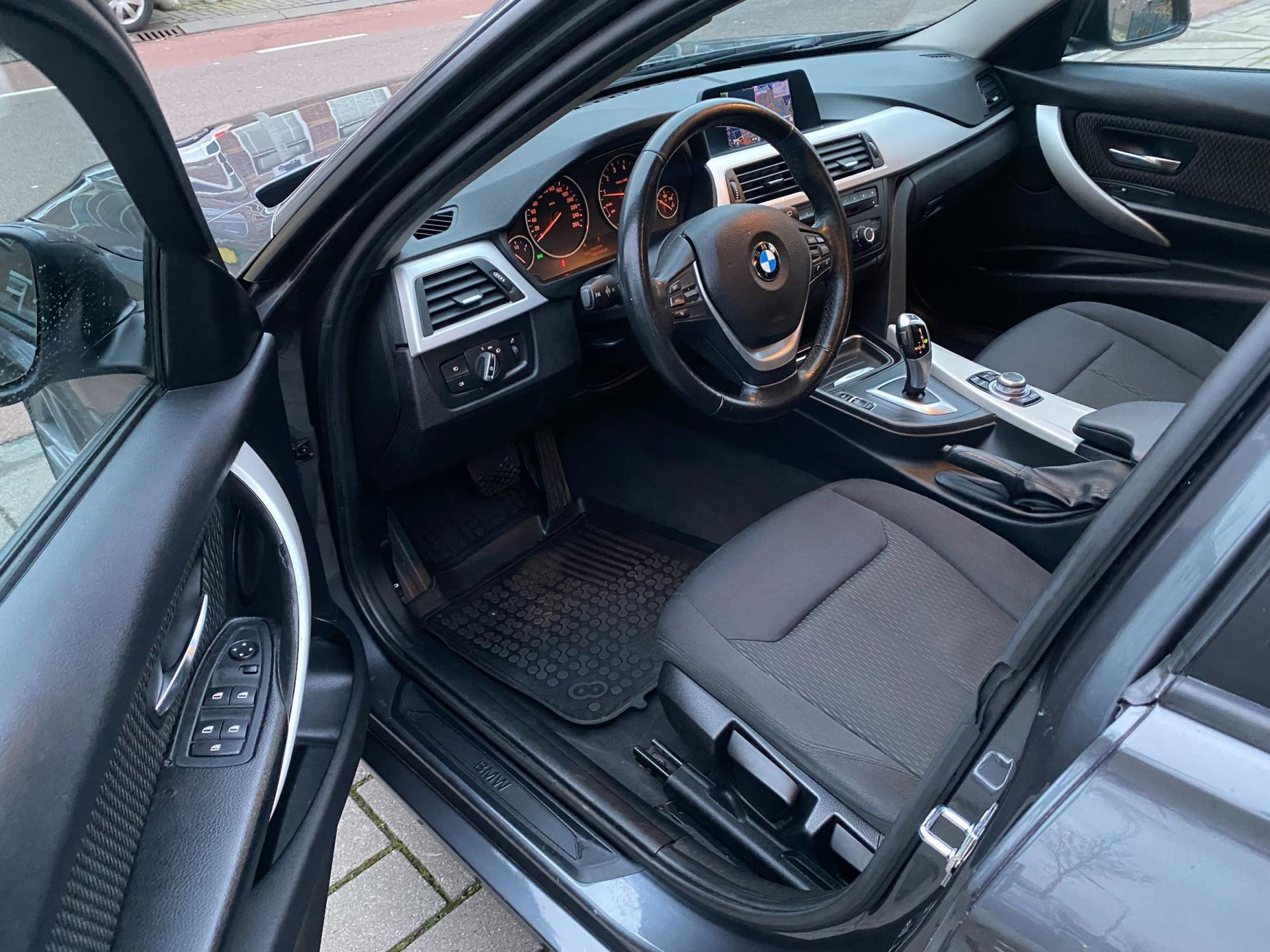 bmw-3-serie-image10.jpg