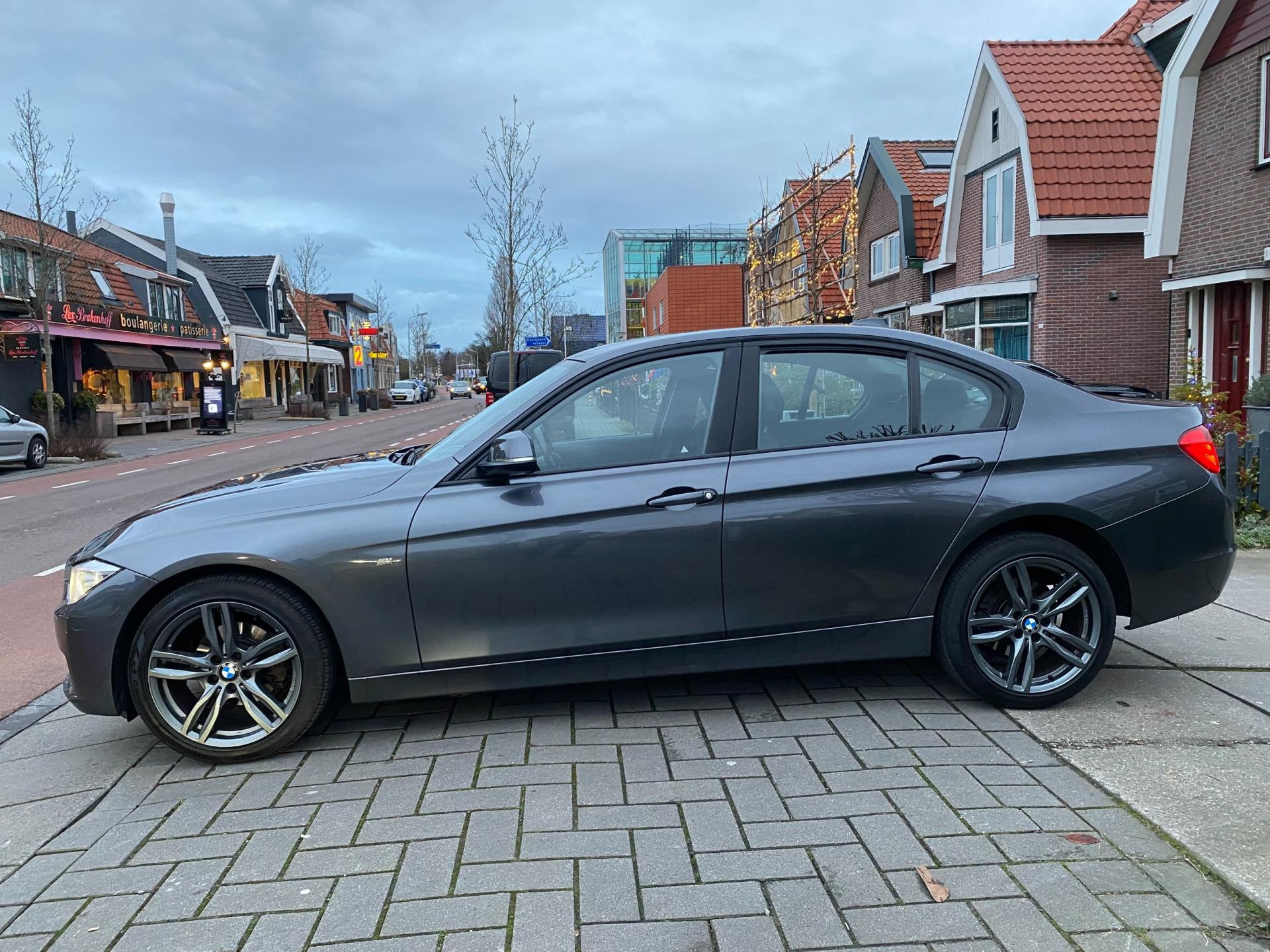 bmw-3-serie-image2.jpg