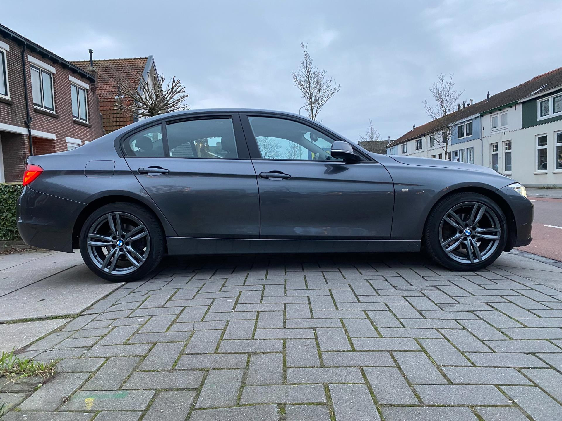 bmw-3-serie-image5.jpg