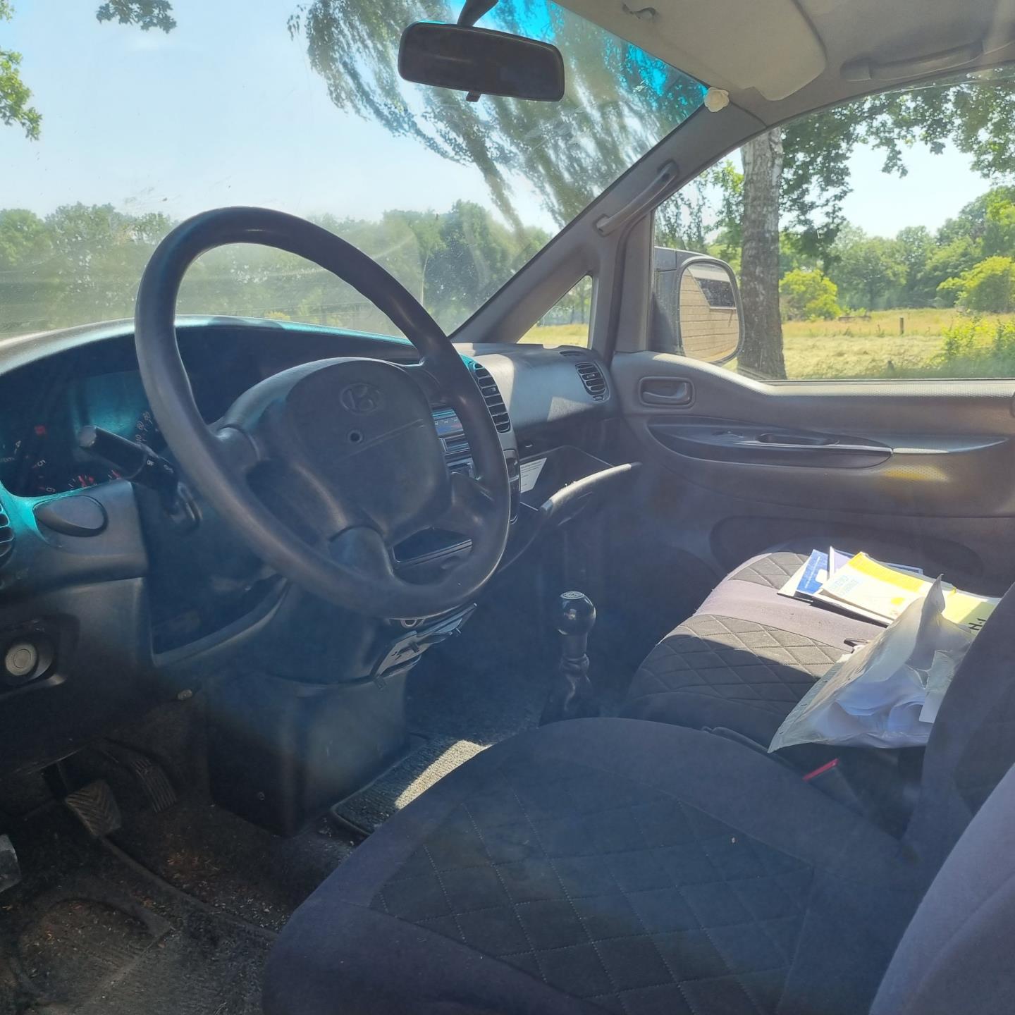 hyundai-h200-image6.jpg