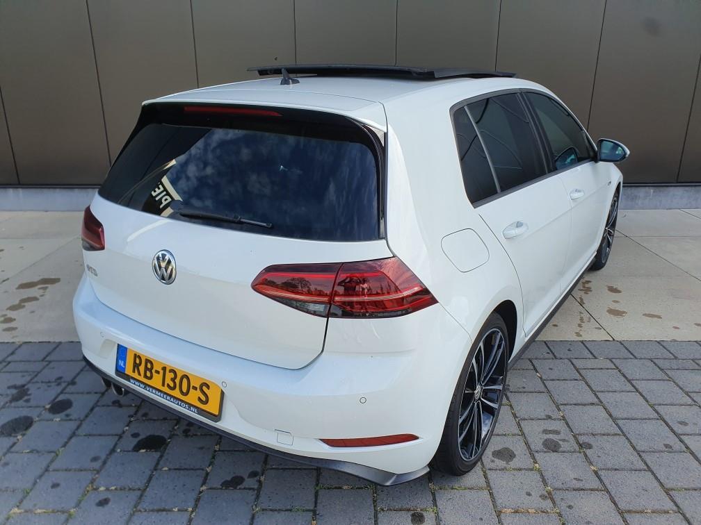 volkswagen-golf-image2.jpg