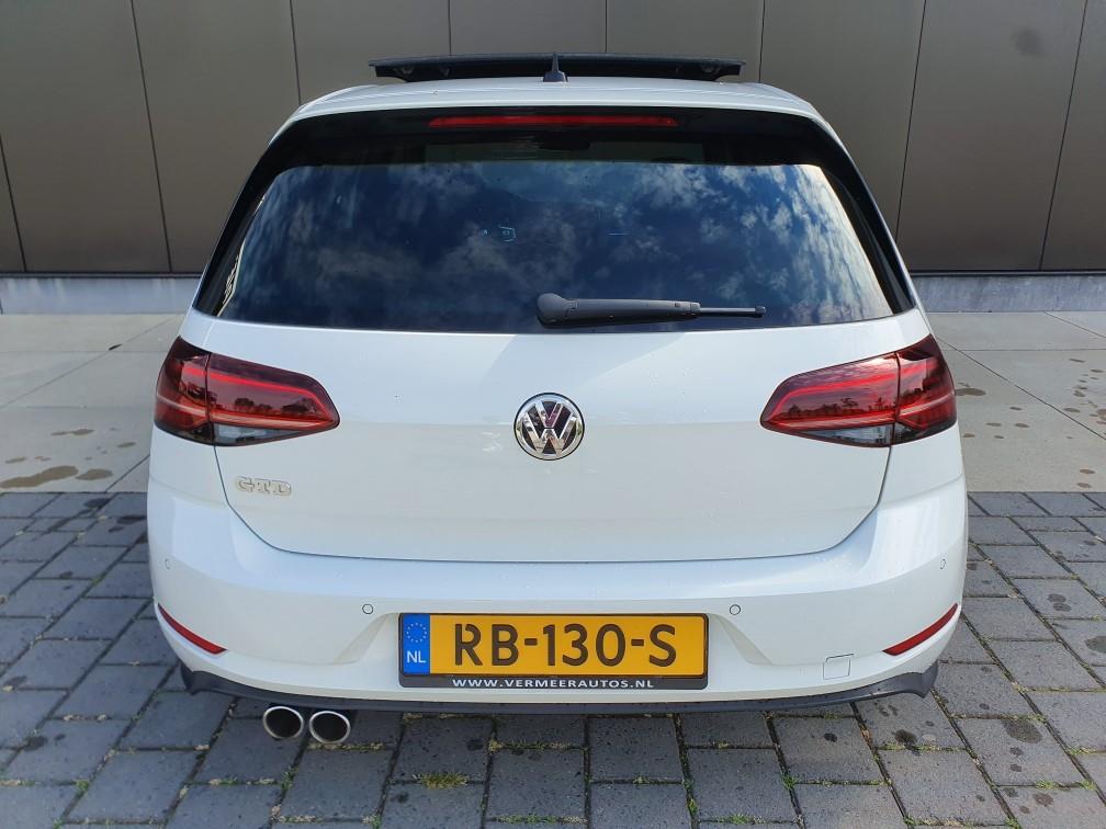 volkswagen-golf-image3.jpg