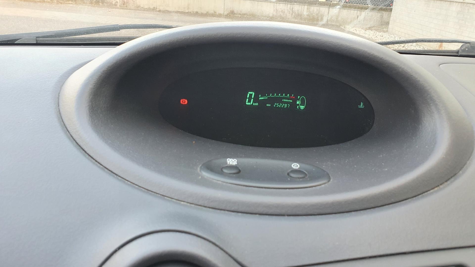 toyota-yaris-image10.jpg