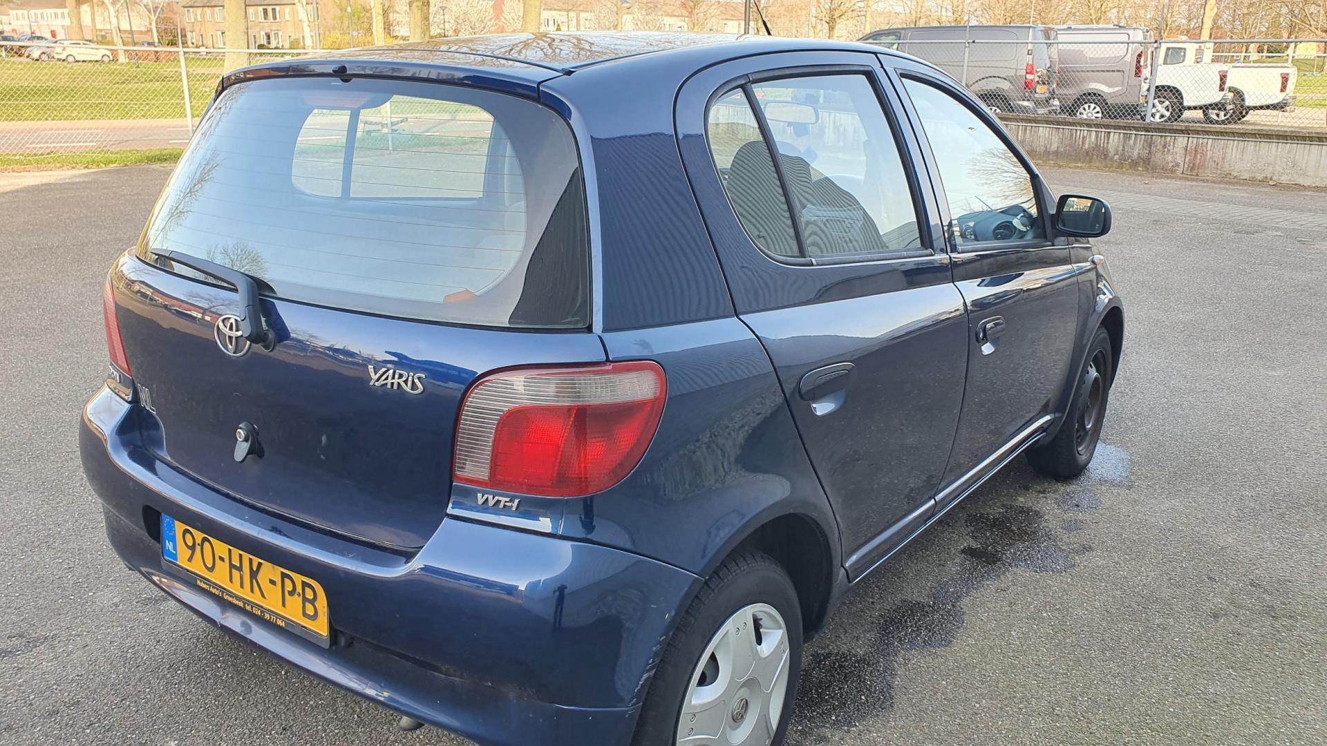 toyota-yaris-image4.jpg