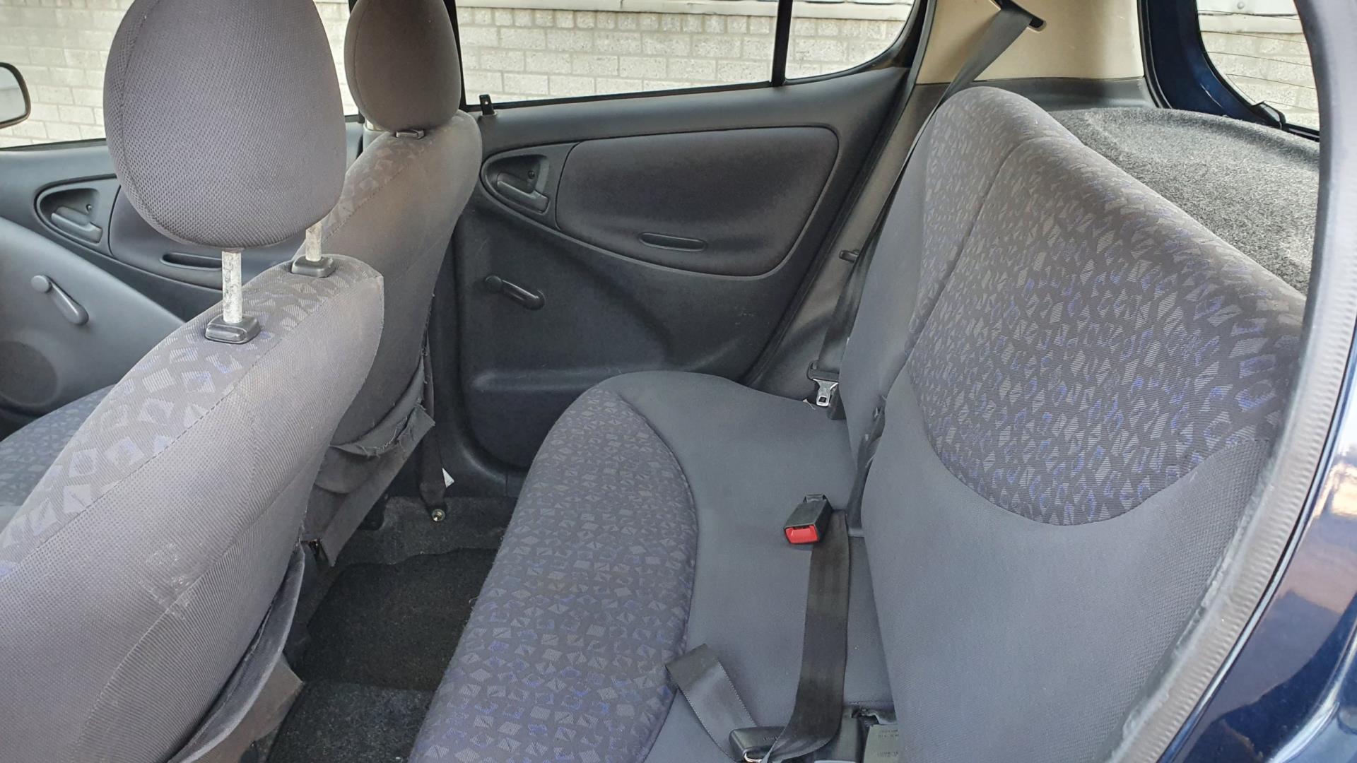 toyota-yaris-image5.jpg