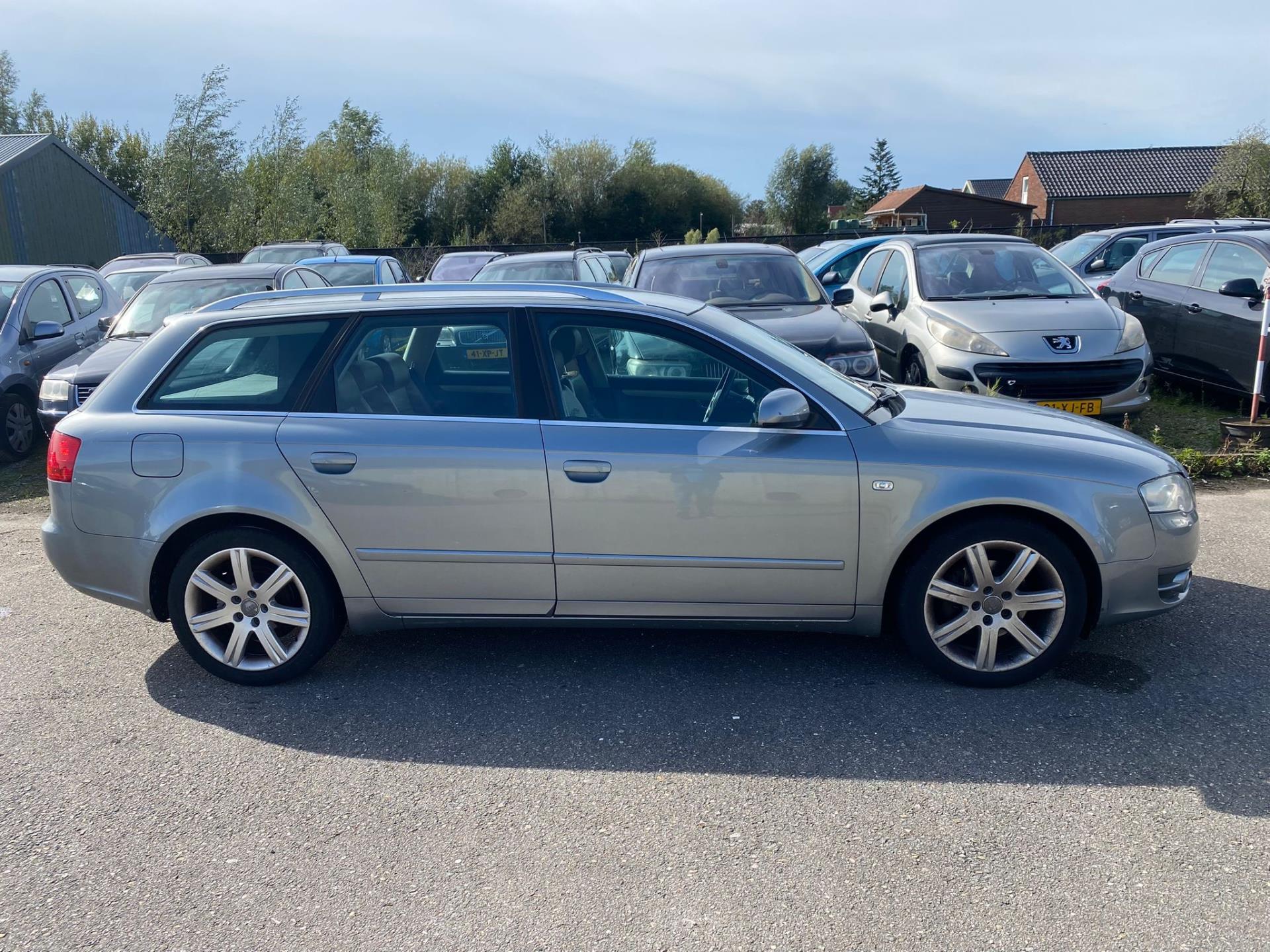 audi-a4-image4.jpg