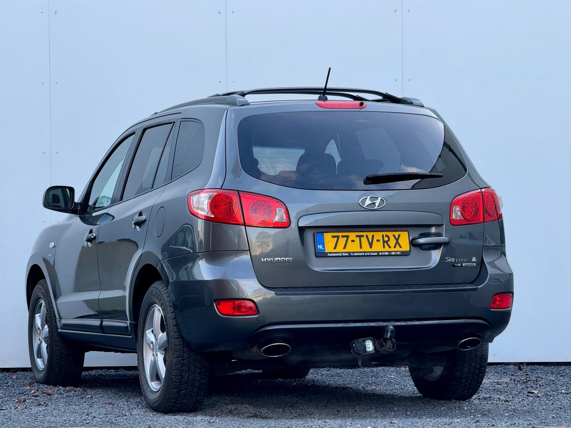 hyundai-santa-fe-image5.jpg