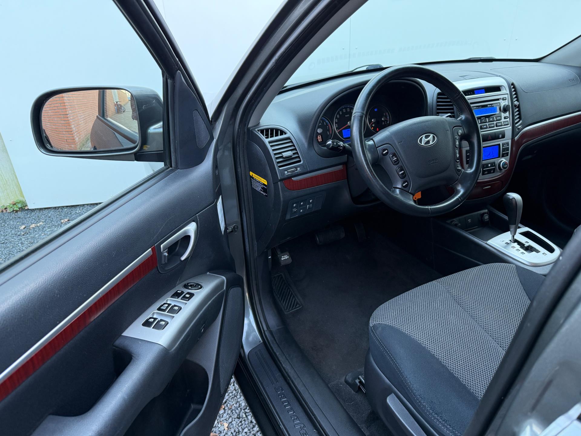 hyundai-santa-fe-image6.jpg