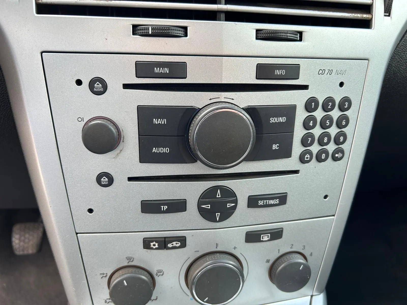opel-astra-image10.jpg