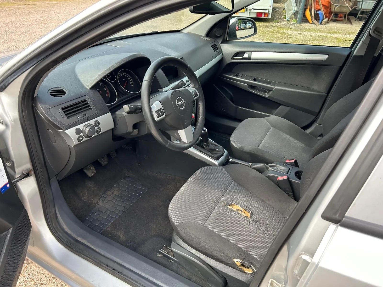 opel-astra-image7.jpg