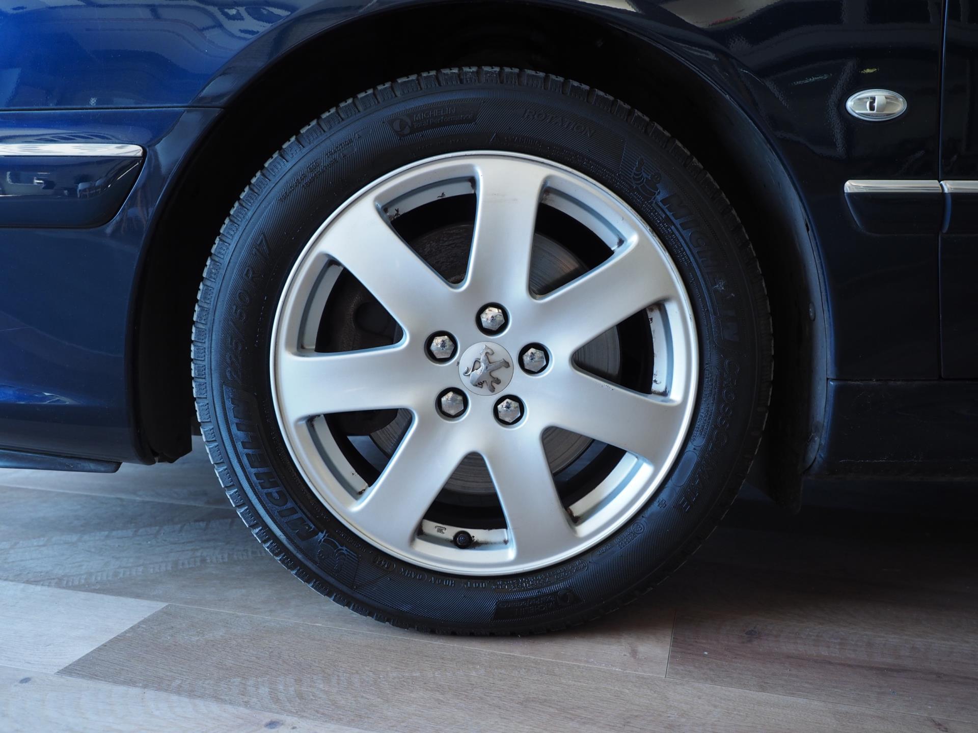 peugeot-607-image7.jpg