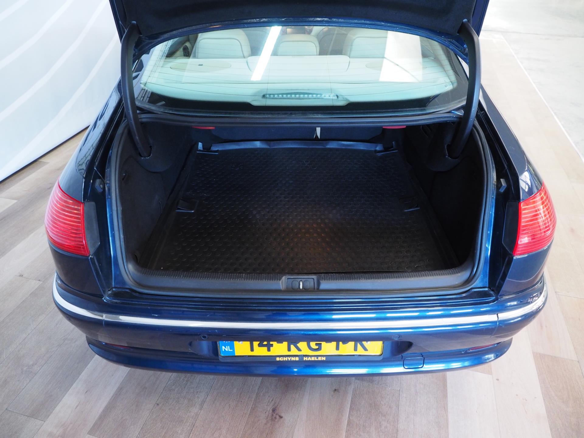 peugeot-607-image9.jpg