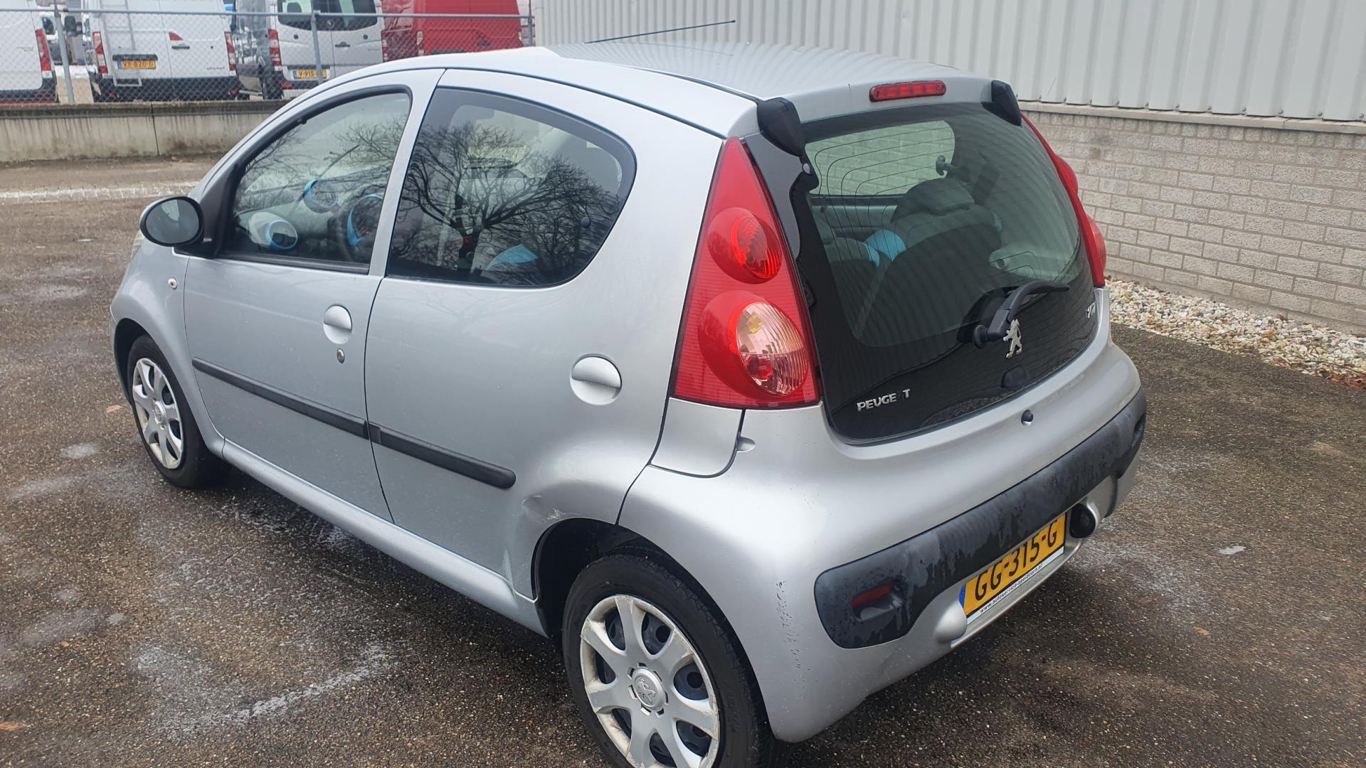 peugeot-107-image2.jpg