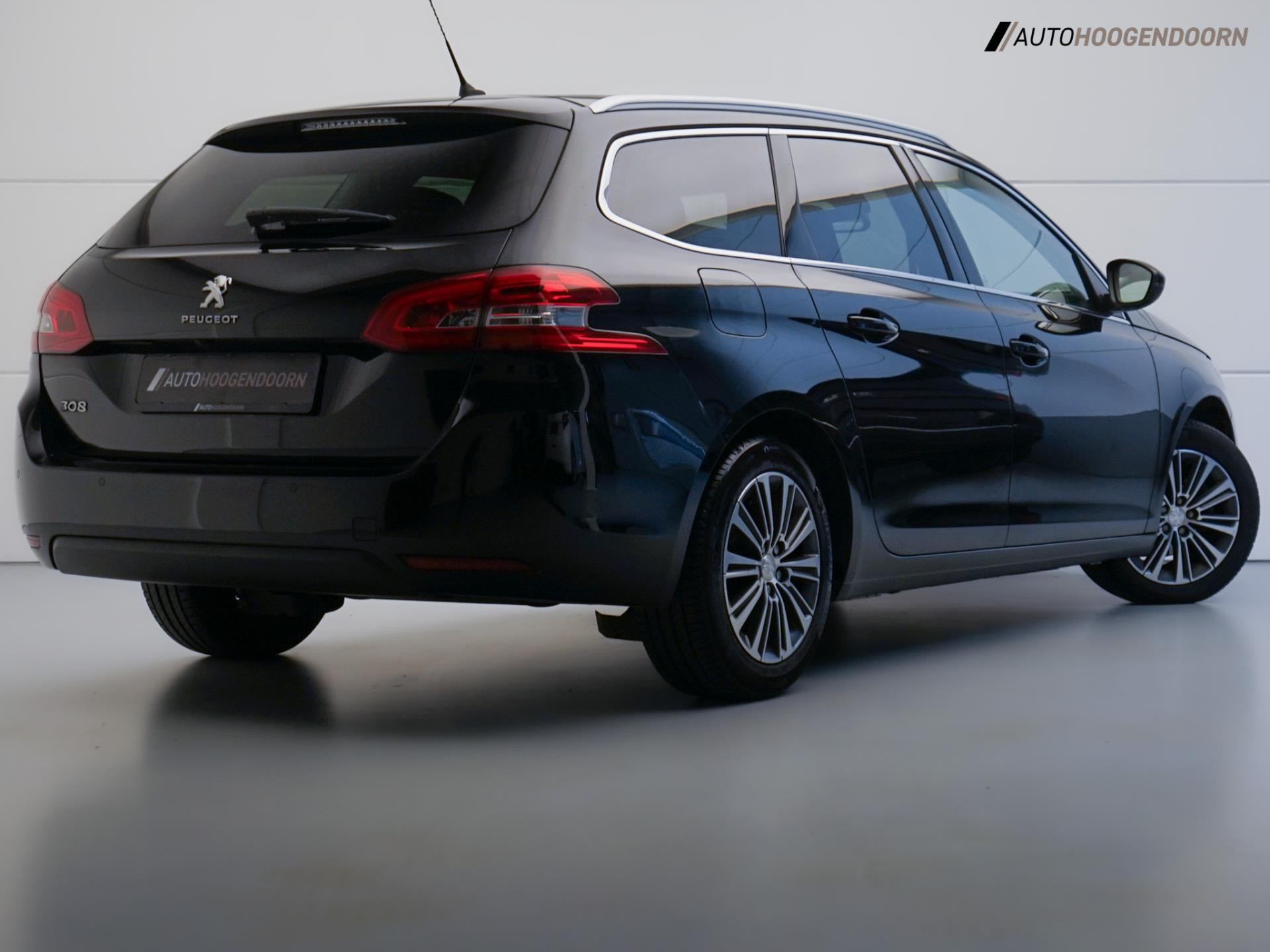 peugeot-308-image4.jpg