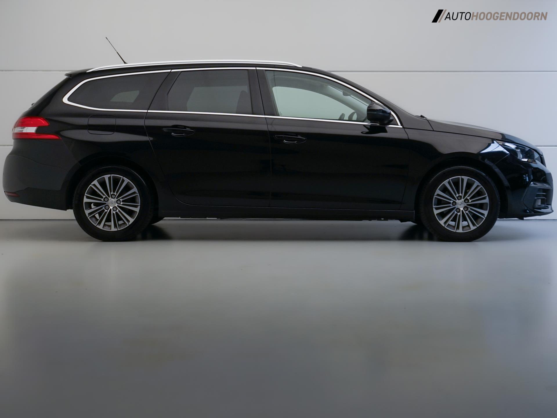 peugeot-308-image5.jpg