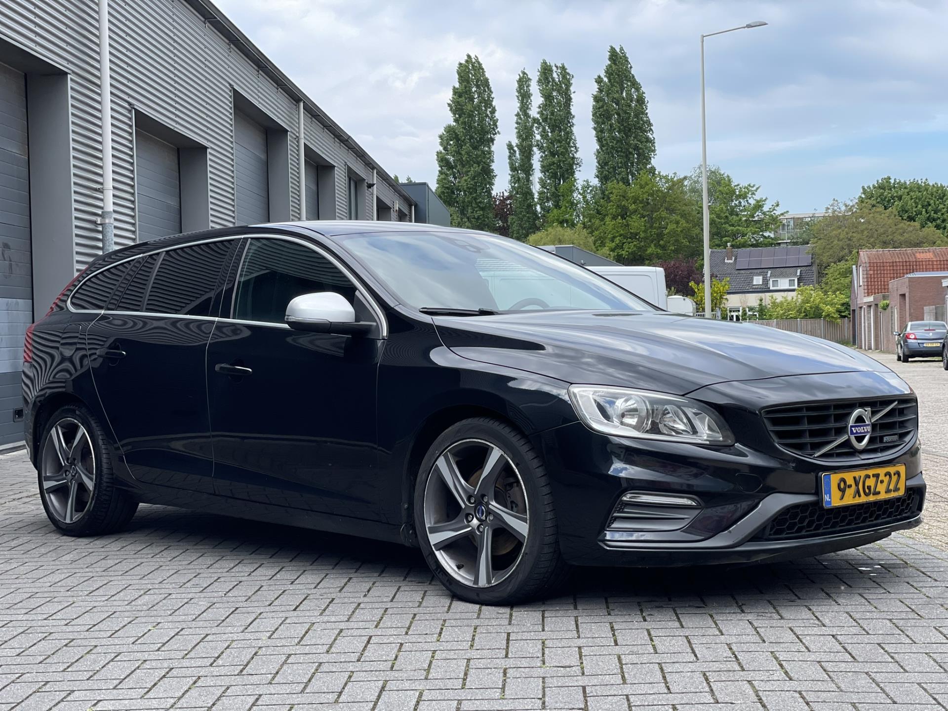 volvo-v60-image6.jpg