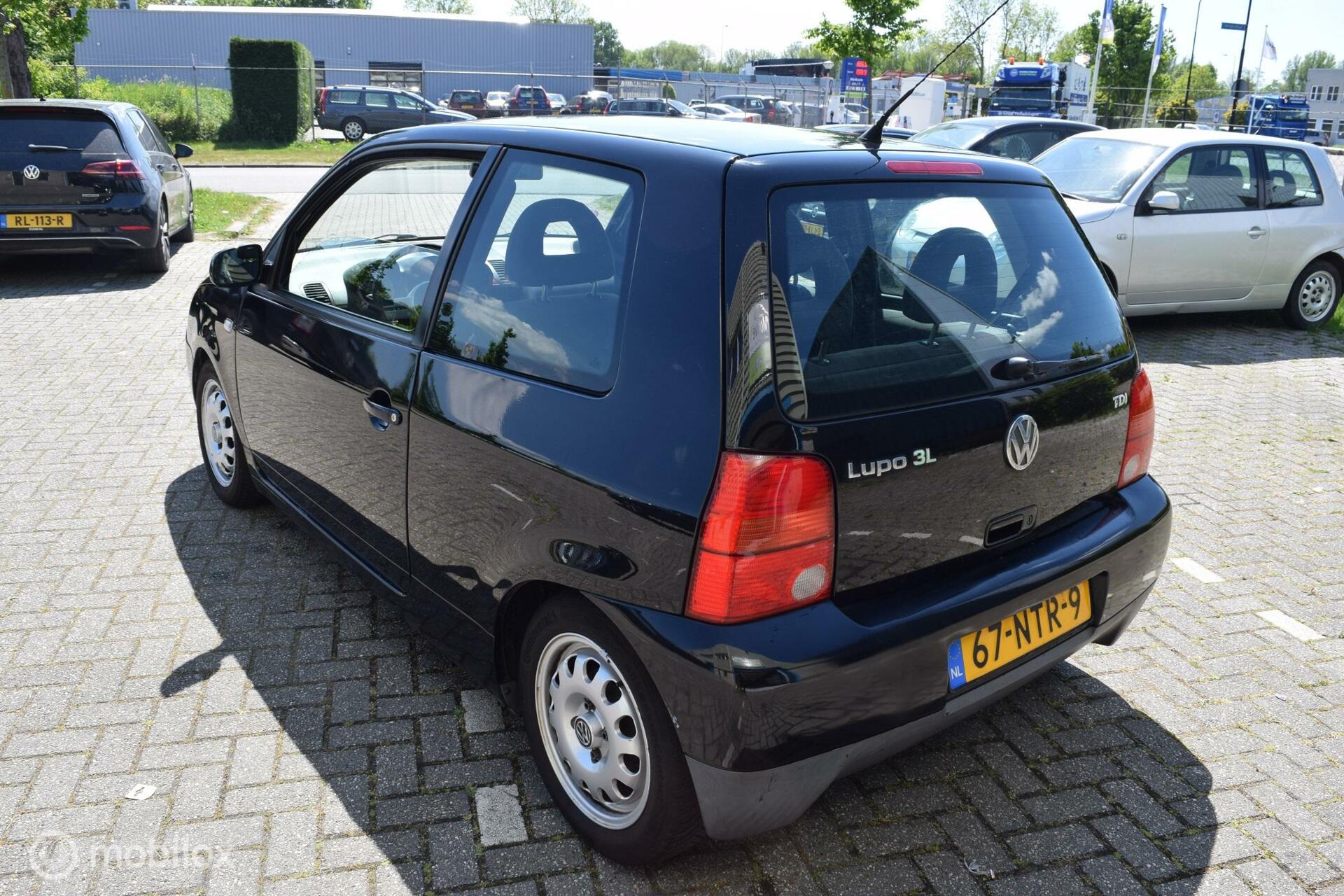 volkswagen-lupo-image4.jpg