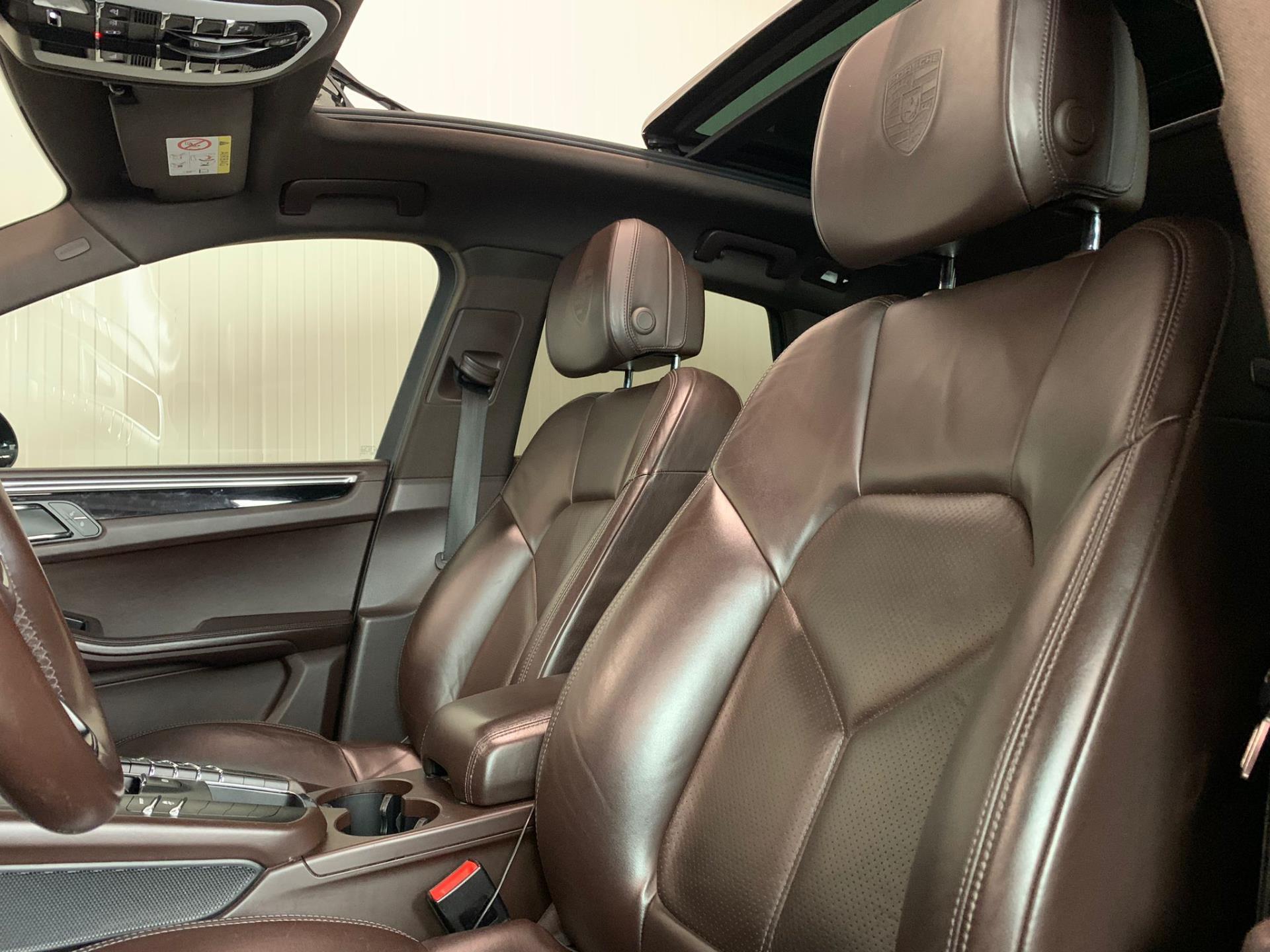 porsche-macan-image4.jpg
