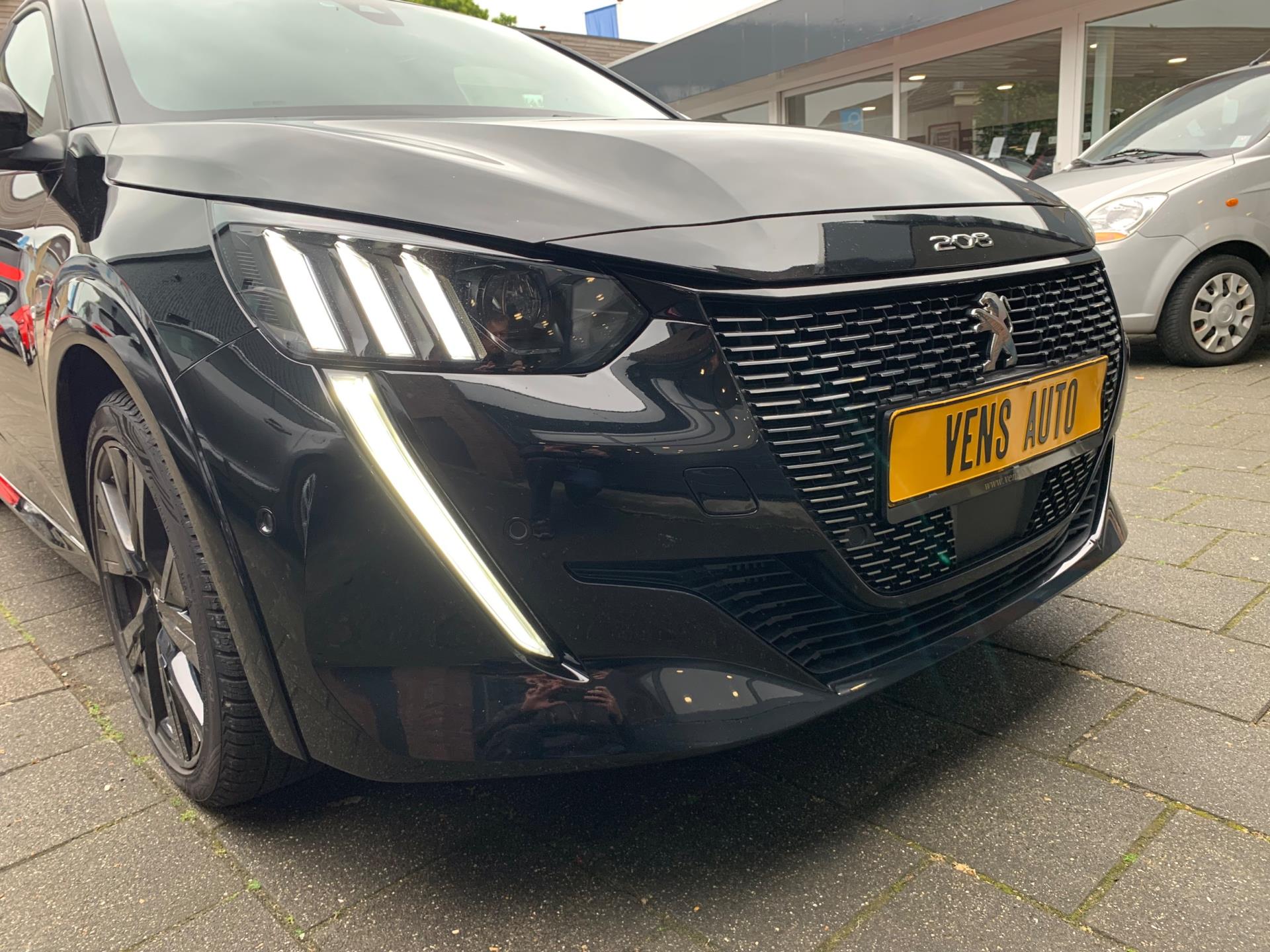 peugeot-208-image4.jpg