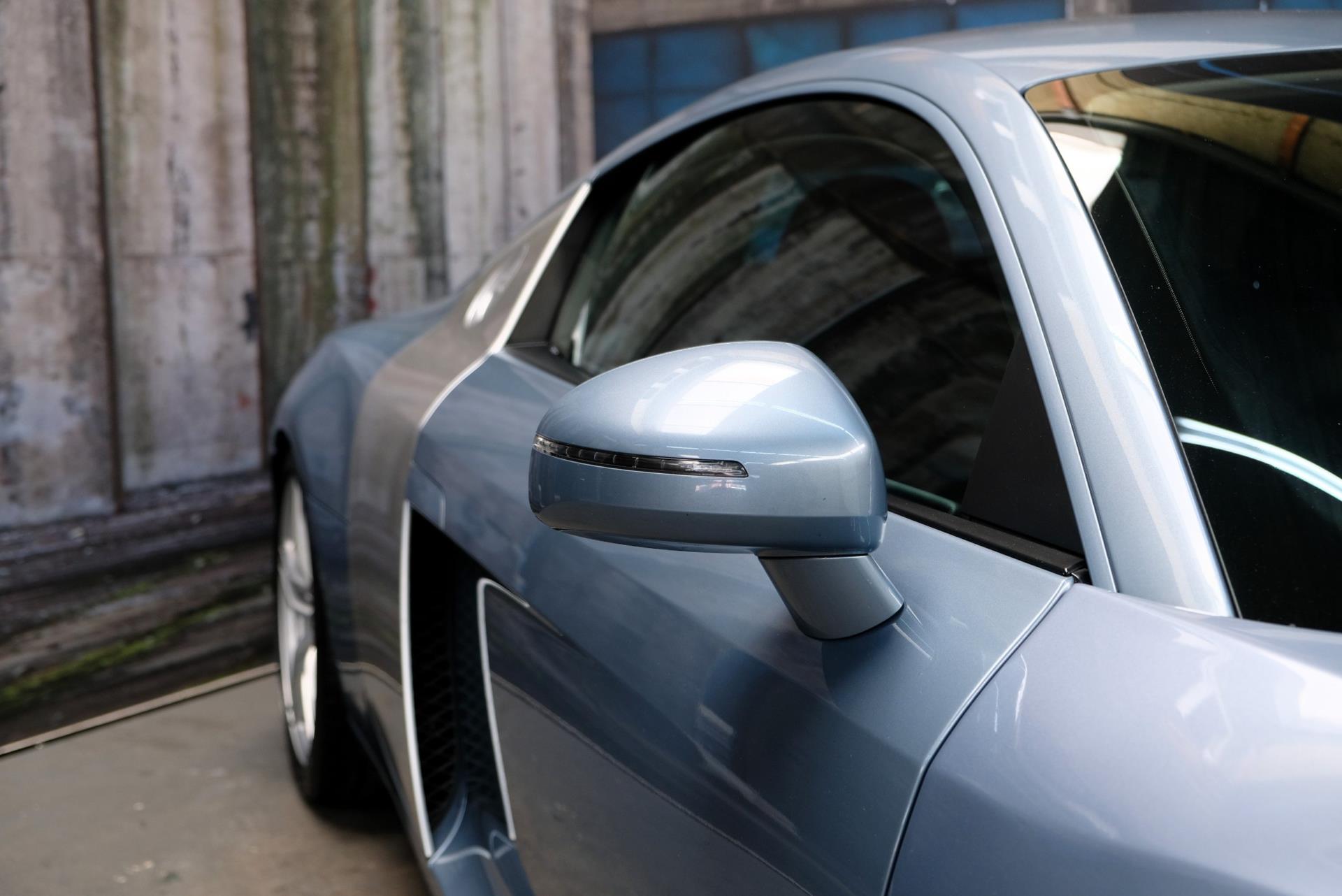 audi-r8-image7.jpg