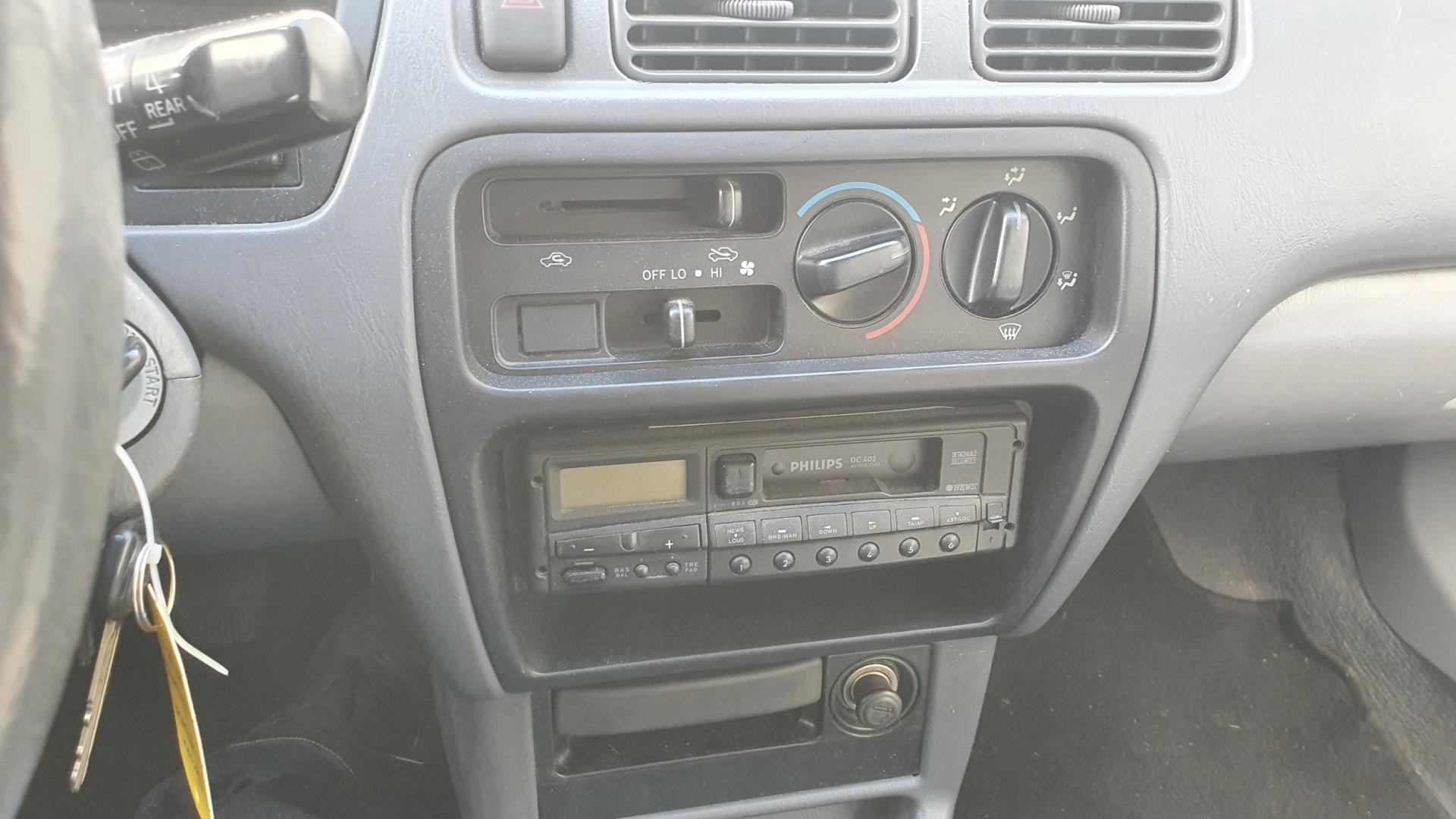 toyota-starlet-image8.jpg
