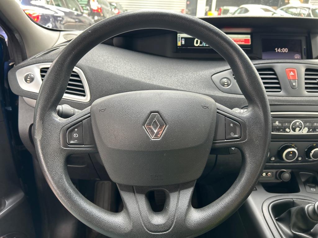 renault-grand-scenic-image9.jpg