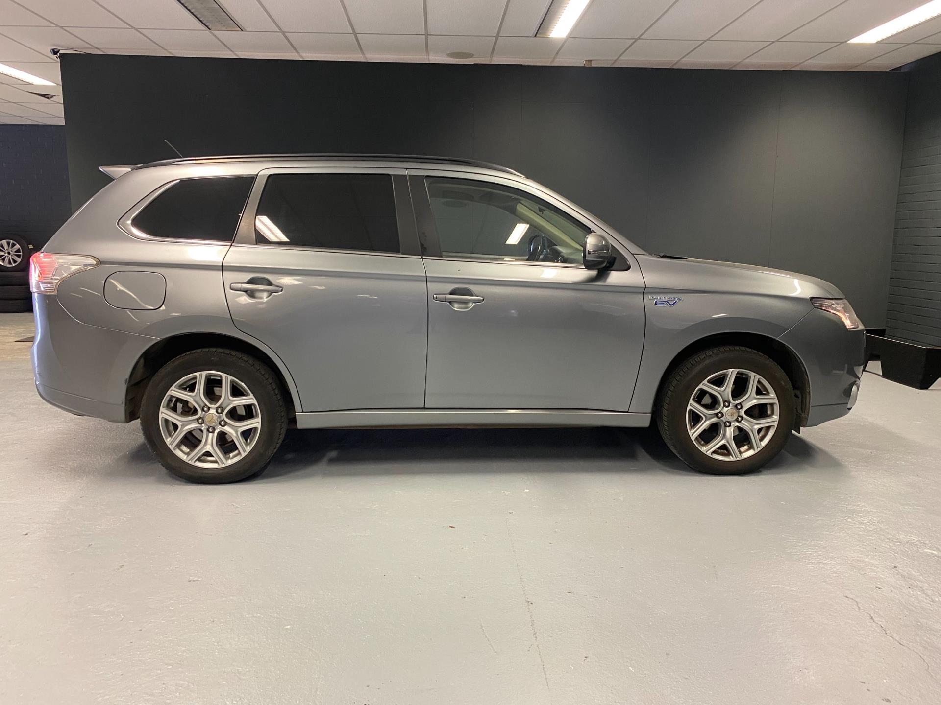mitsubishi-outlander-image4.jpg