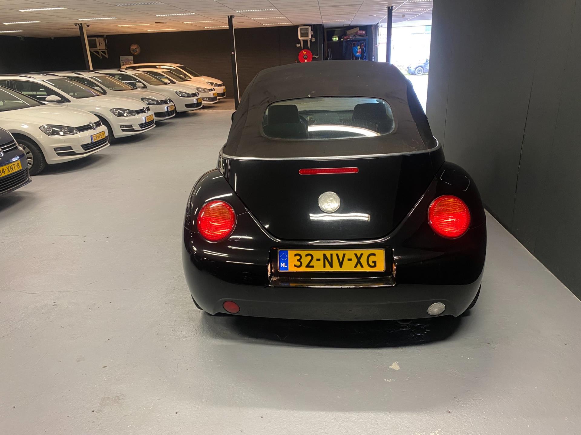 volkswagen-new-beetle-image5.jpg