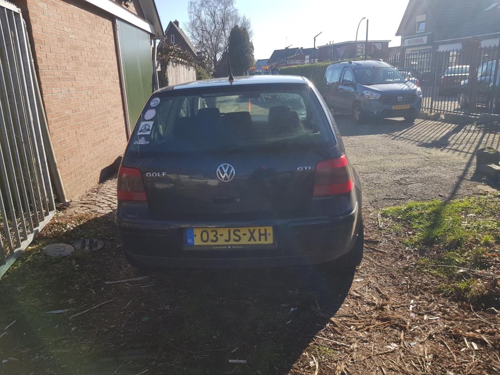 volkswagen-golf-image2.jpg