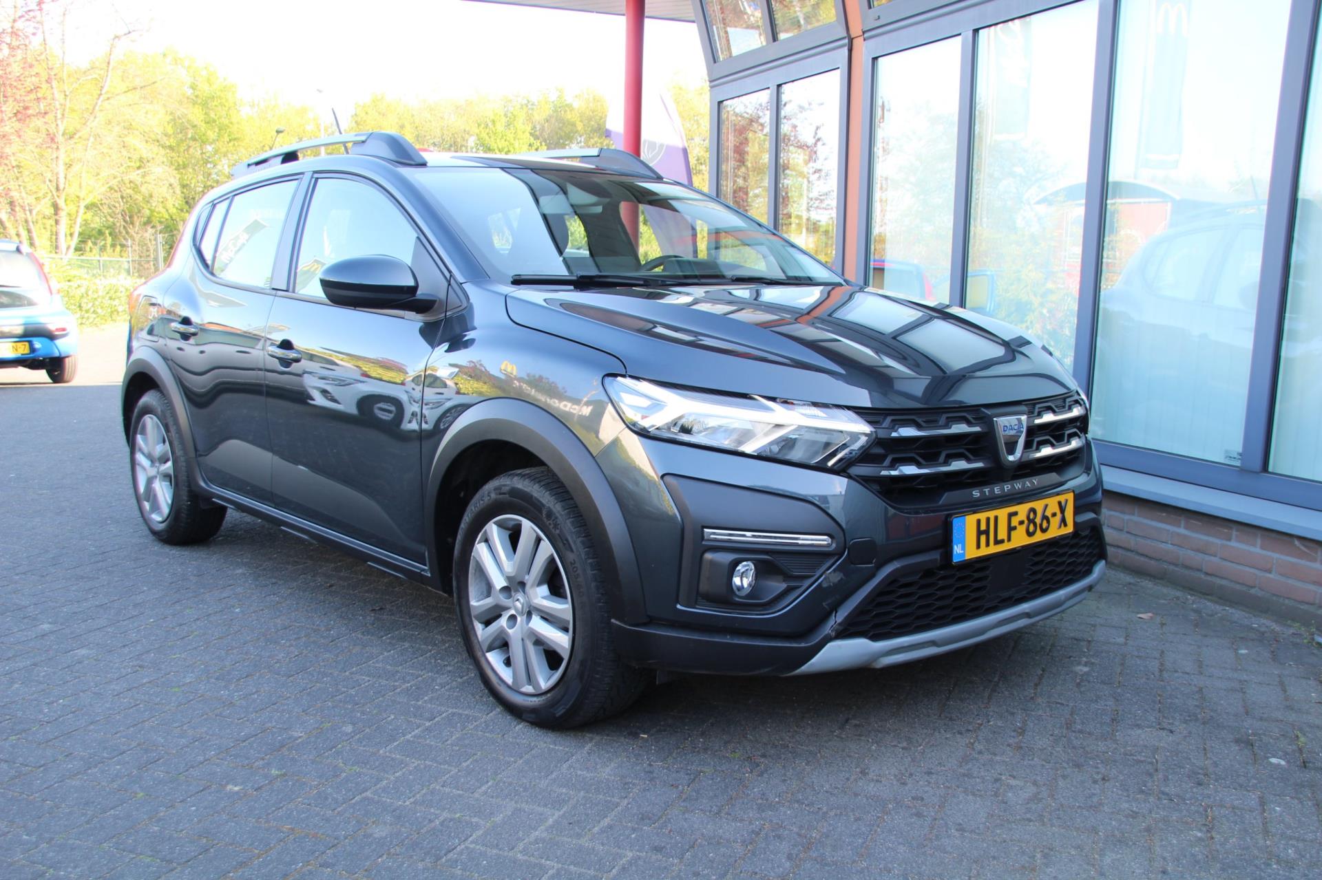 dacia-sandero-stepway-image6.jpg