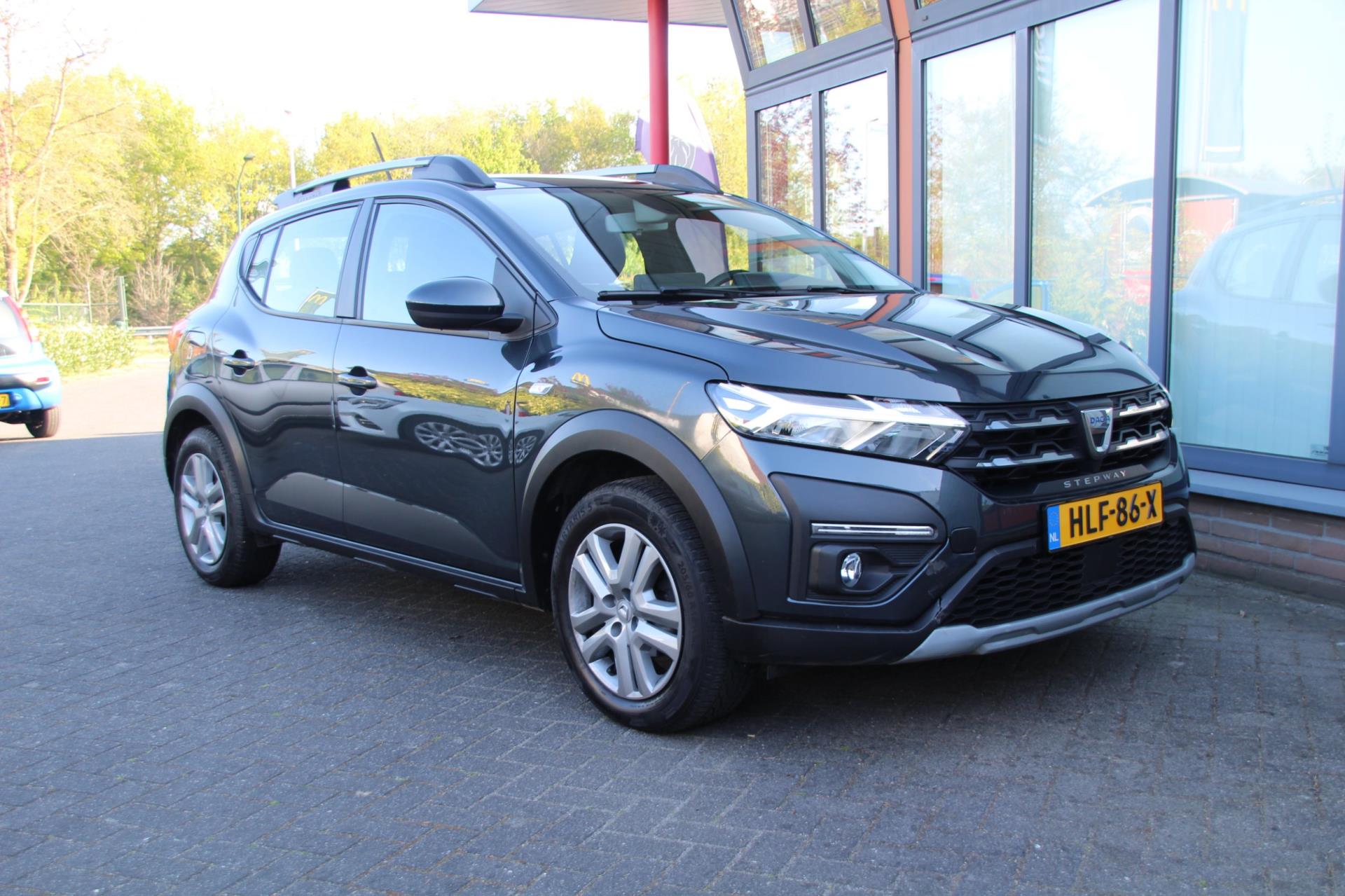dacia-sandero-stepway-image7.jpg