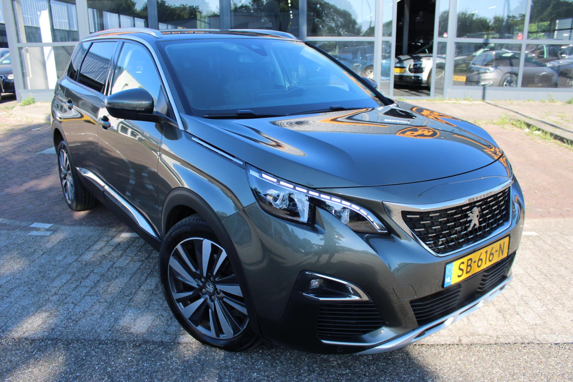 peugeot-5008-image3.jpg