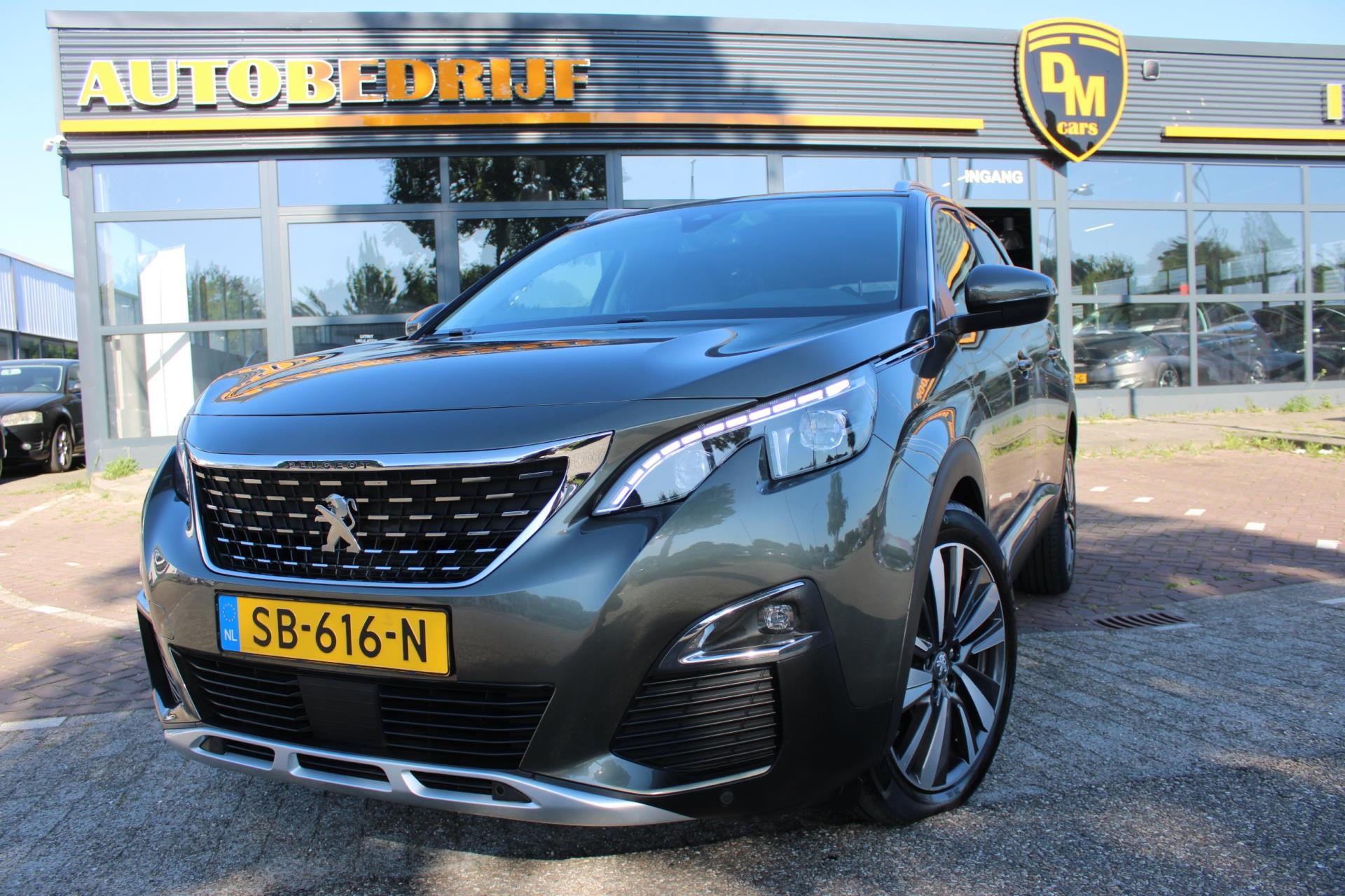 peugeot-5008-image4.jpg