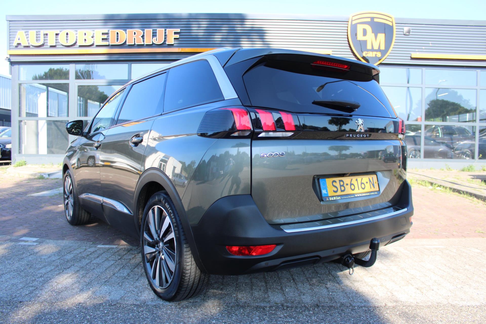 peugeot-5008-image9.jpg