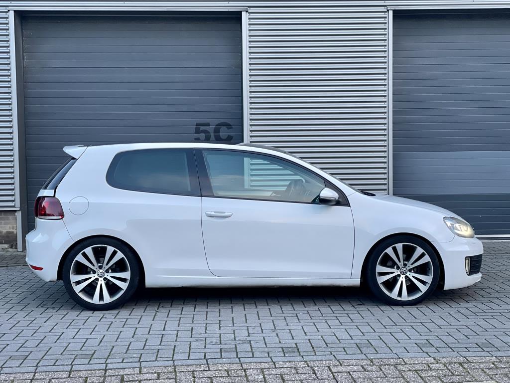 volkswagen-golf-image5.jpg