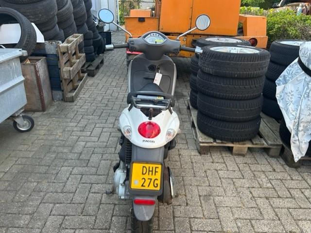 piaggio--image3.jpg