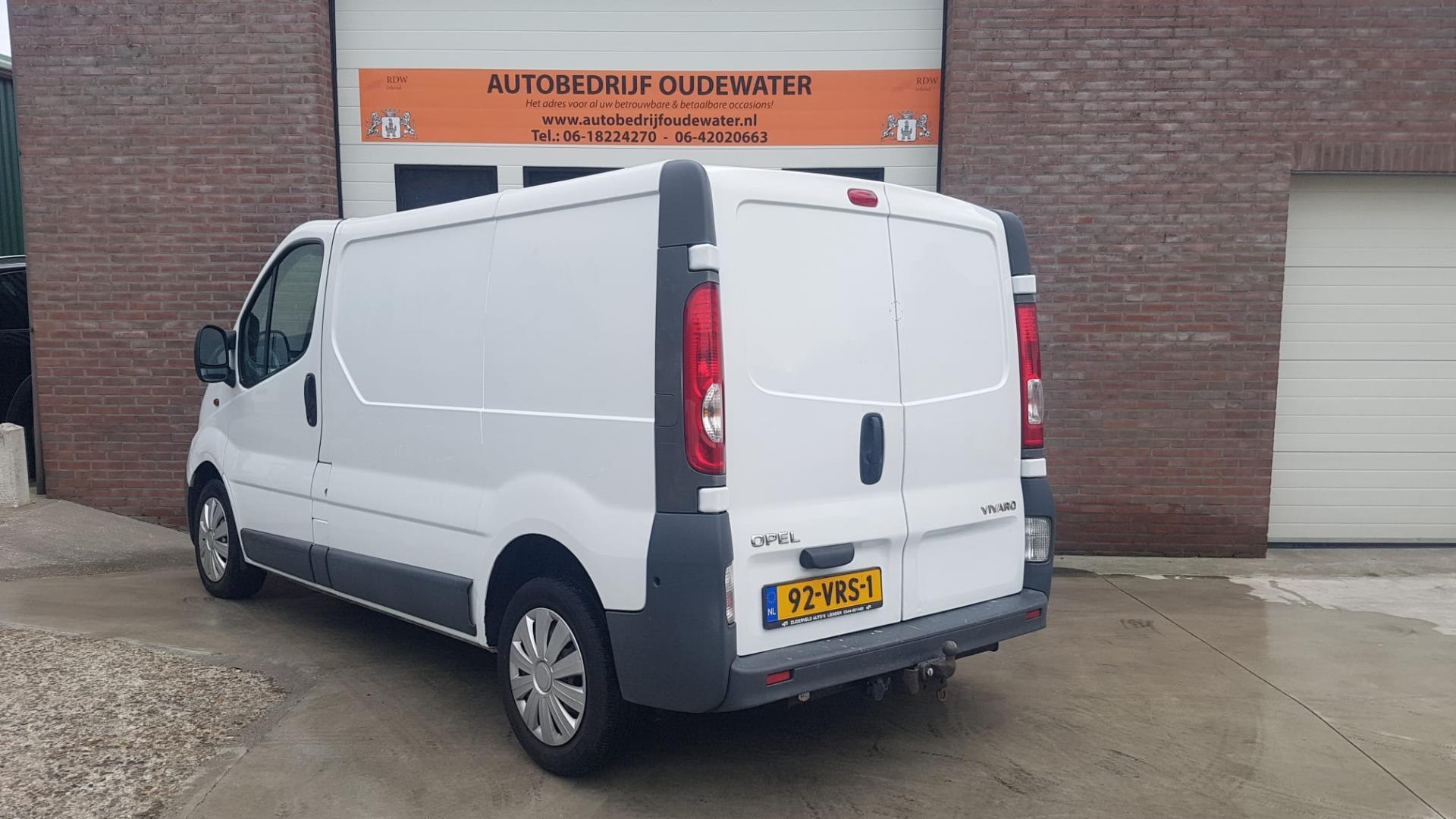 opel-vivaro-image3.jpg