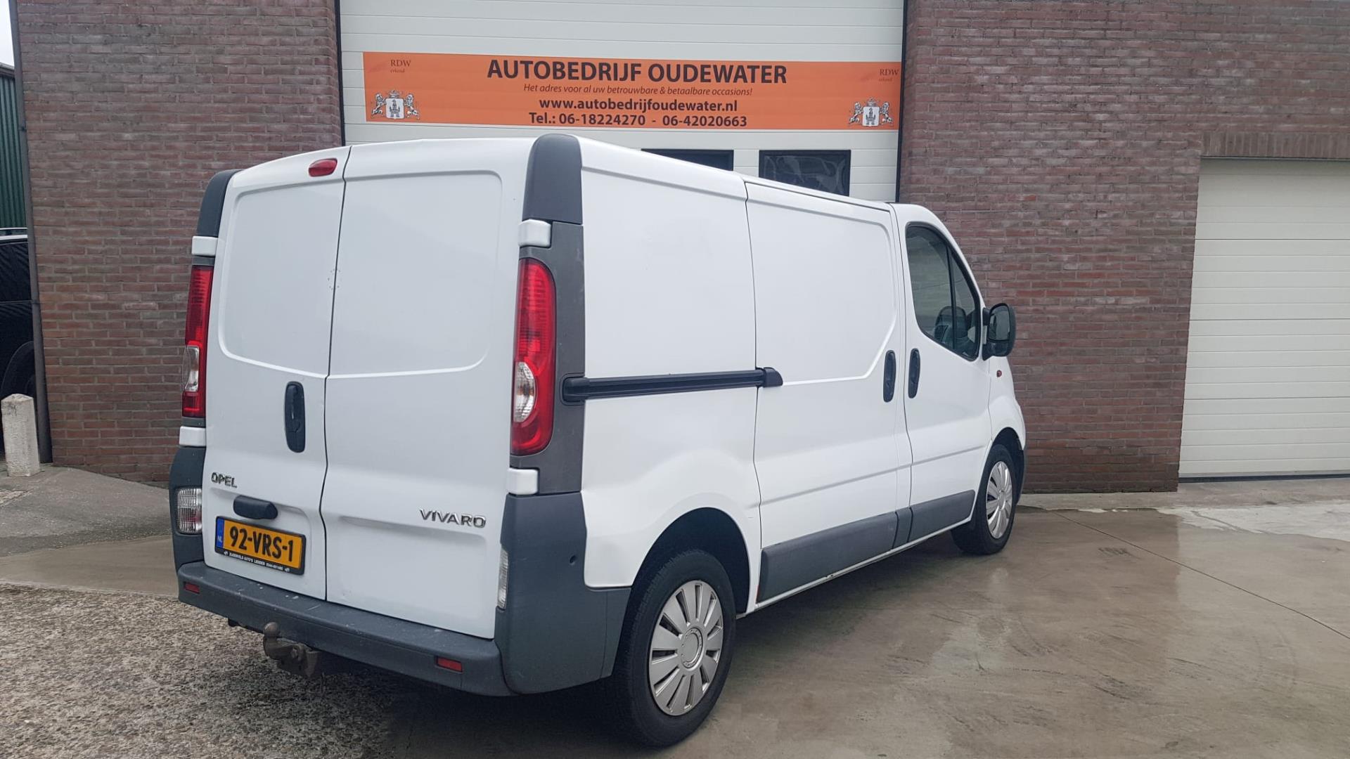 opel-vivaro-image4.jpg