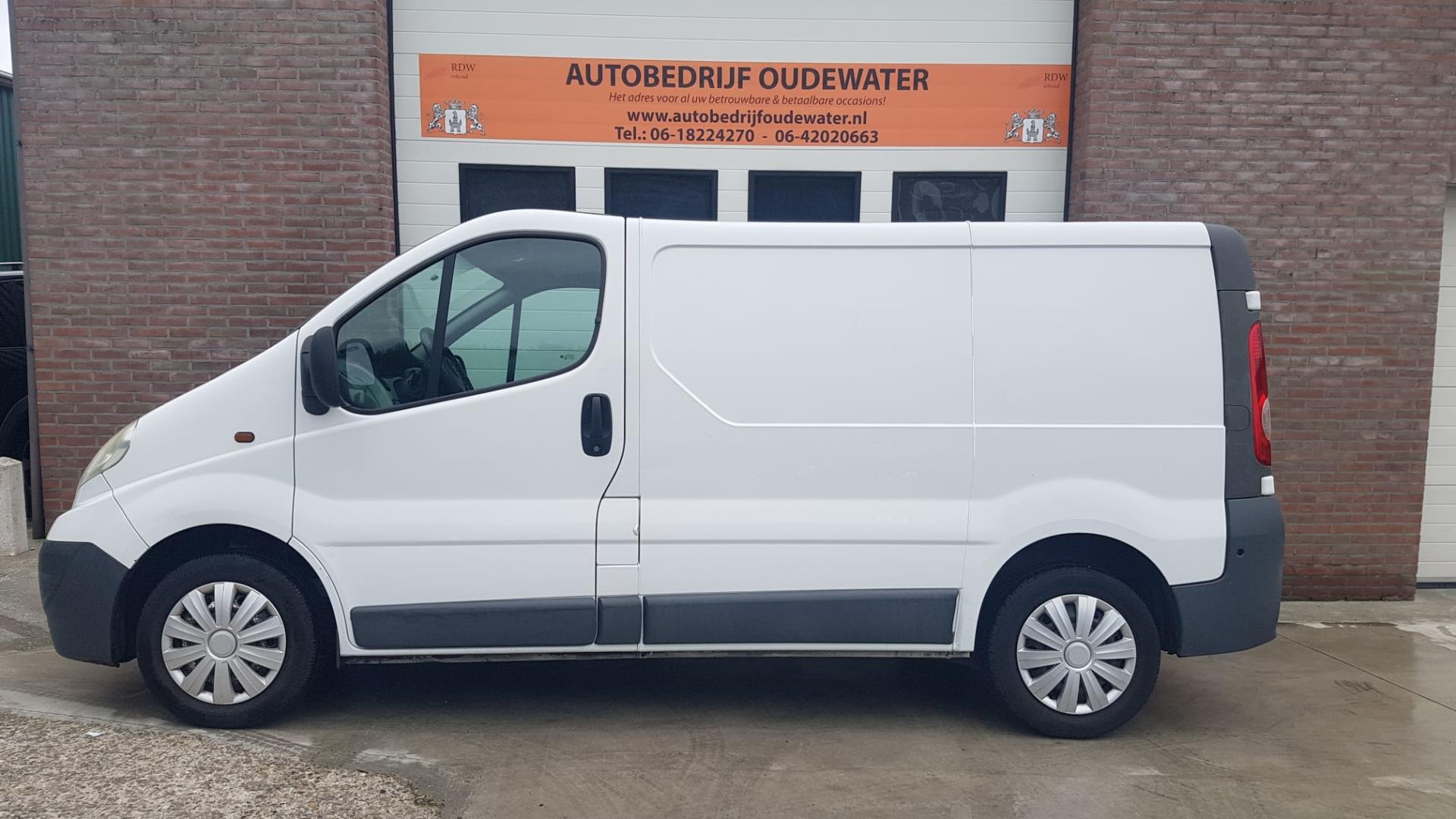 opel-vivaro-image7.jpg
