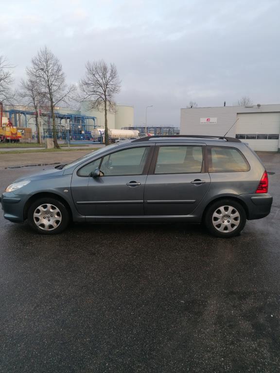 peugeot-307-image5.jpg