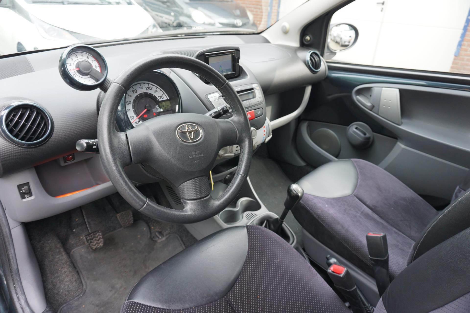 toyota-aygo-image6.jpg