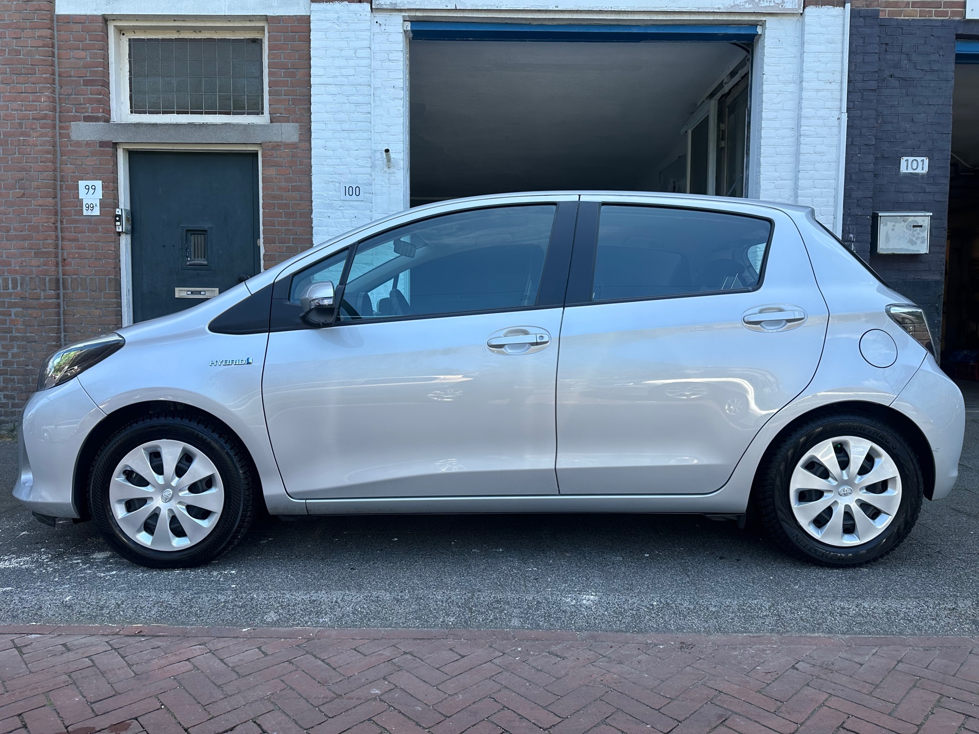 toyota-yaris-image2.jpg