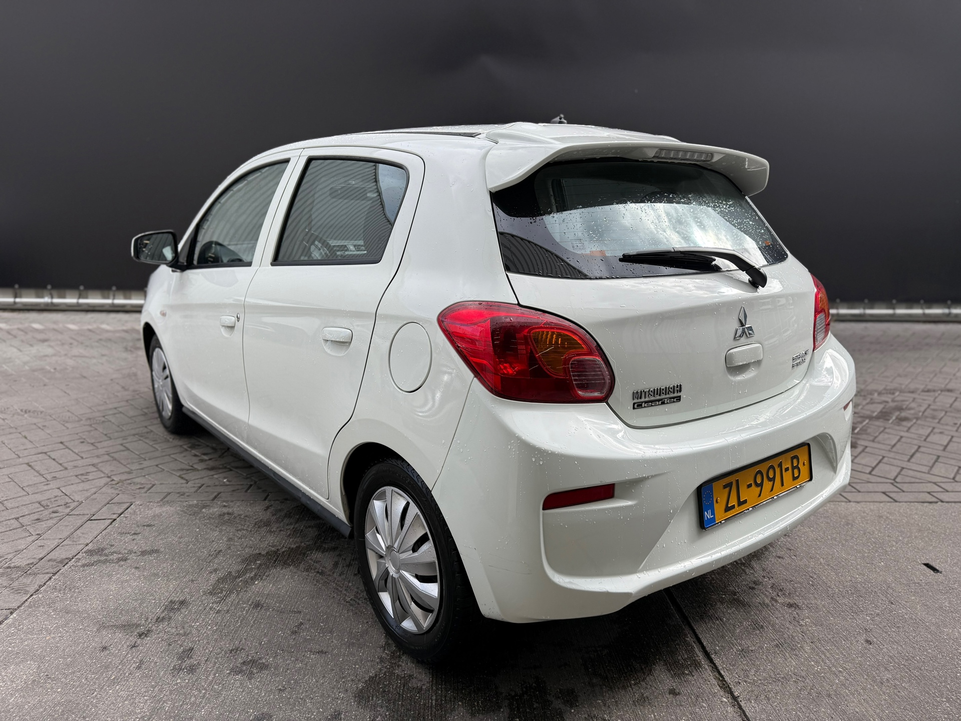 mitsubishi-space-star-image2.jpg